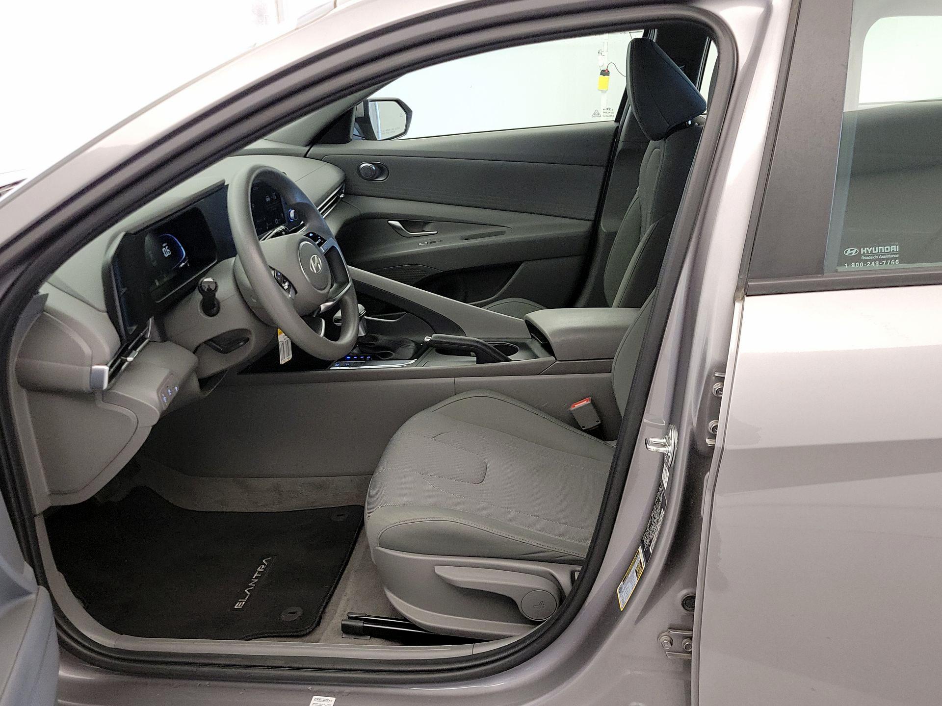 Thumbnail: 2024 Hyundai Elantra - 11