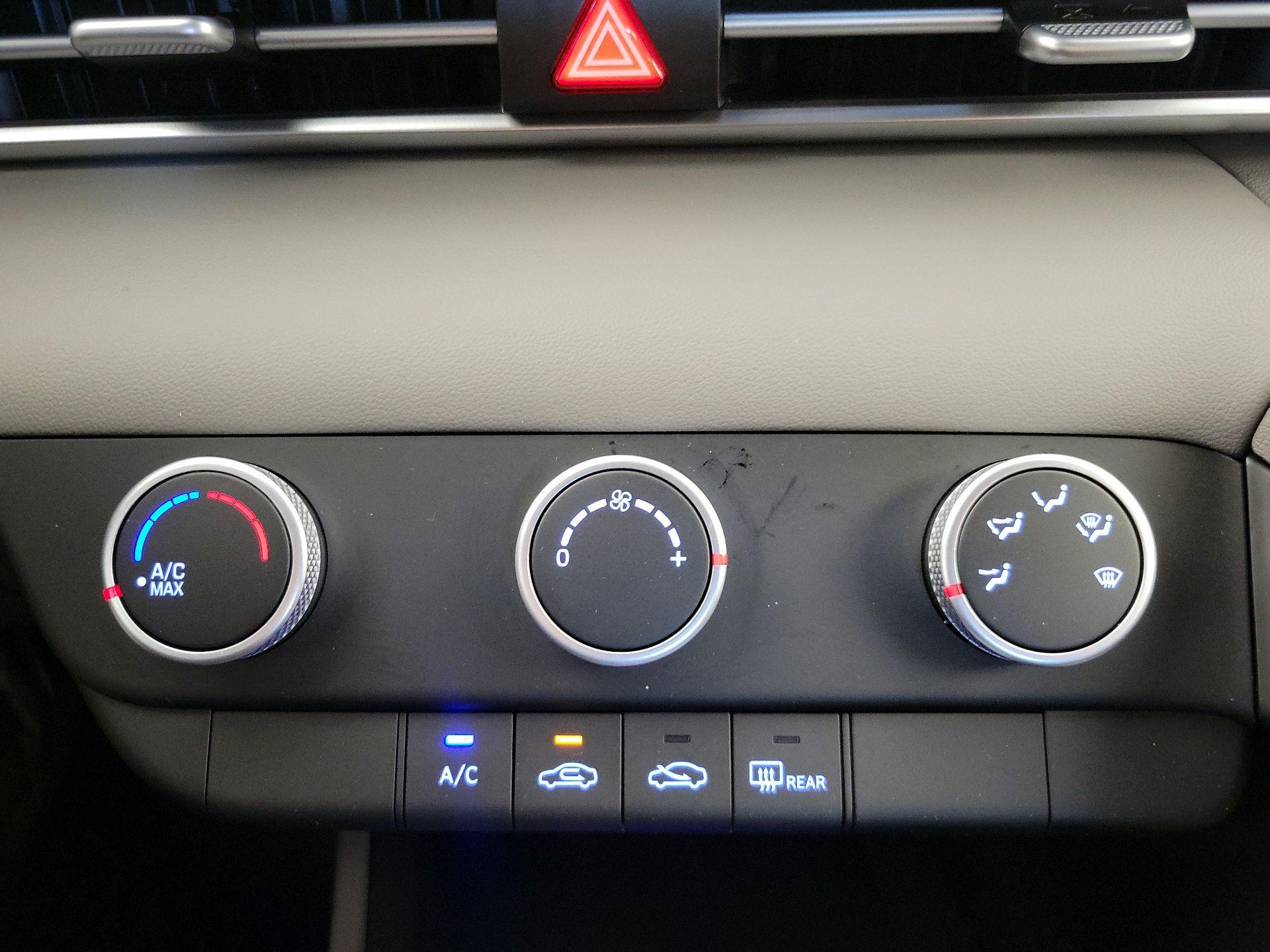 Thumbnail: 2024 Hyundai Elantra - 16