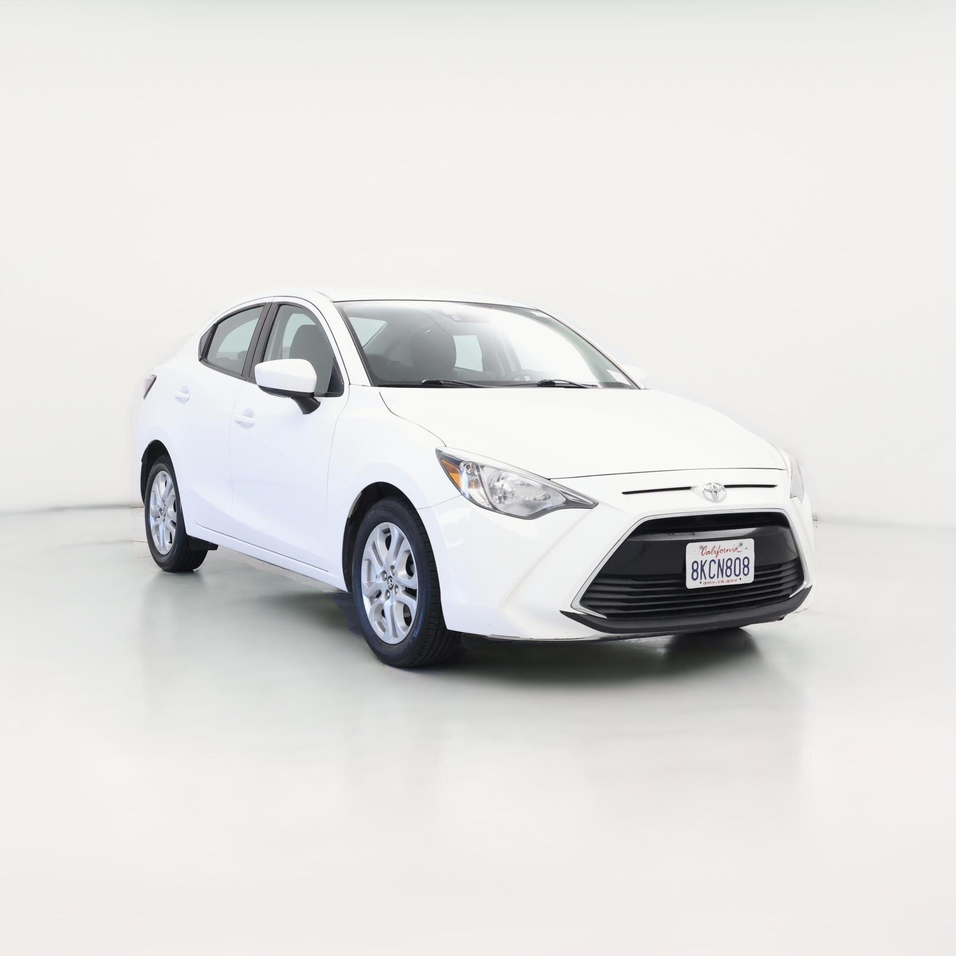 Thumbnail: 2018 Toyota Yaris iA - 1