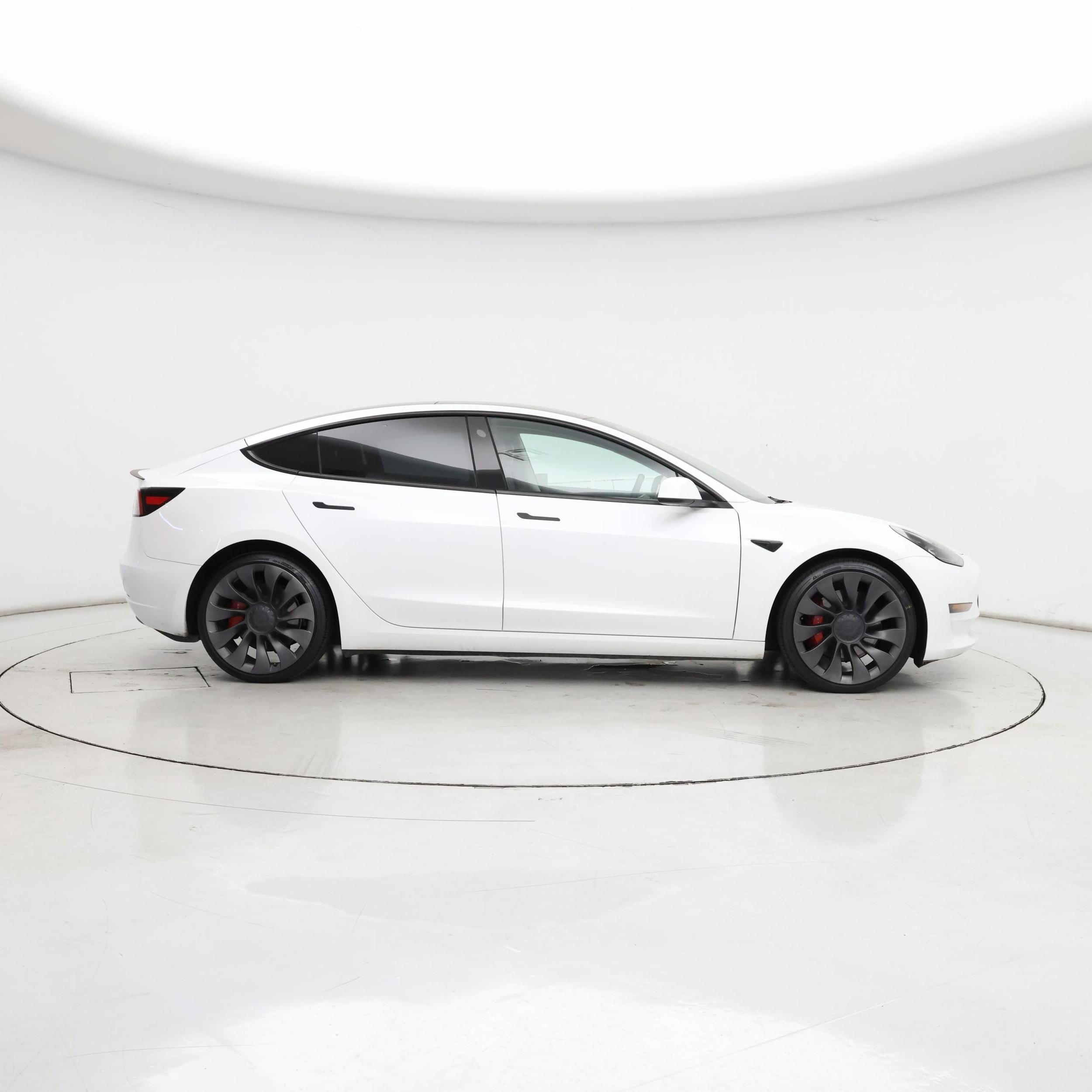Thumbnail: 2023 Tesla Model 3 - 7