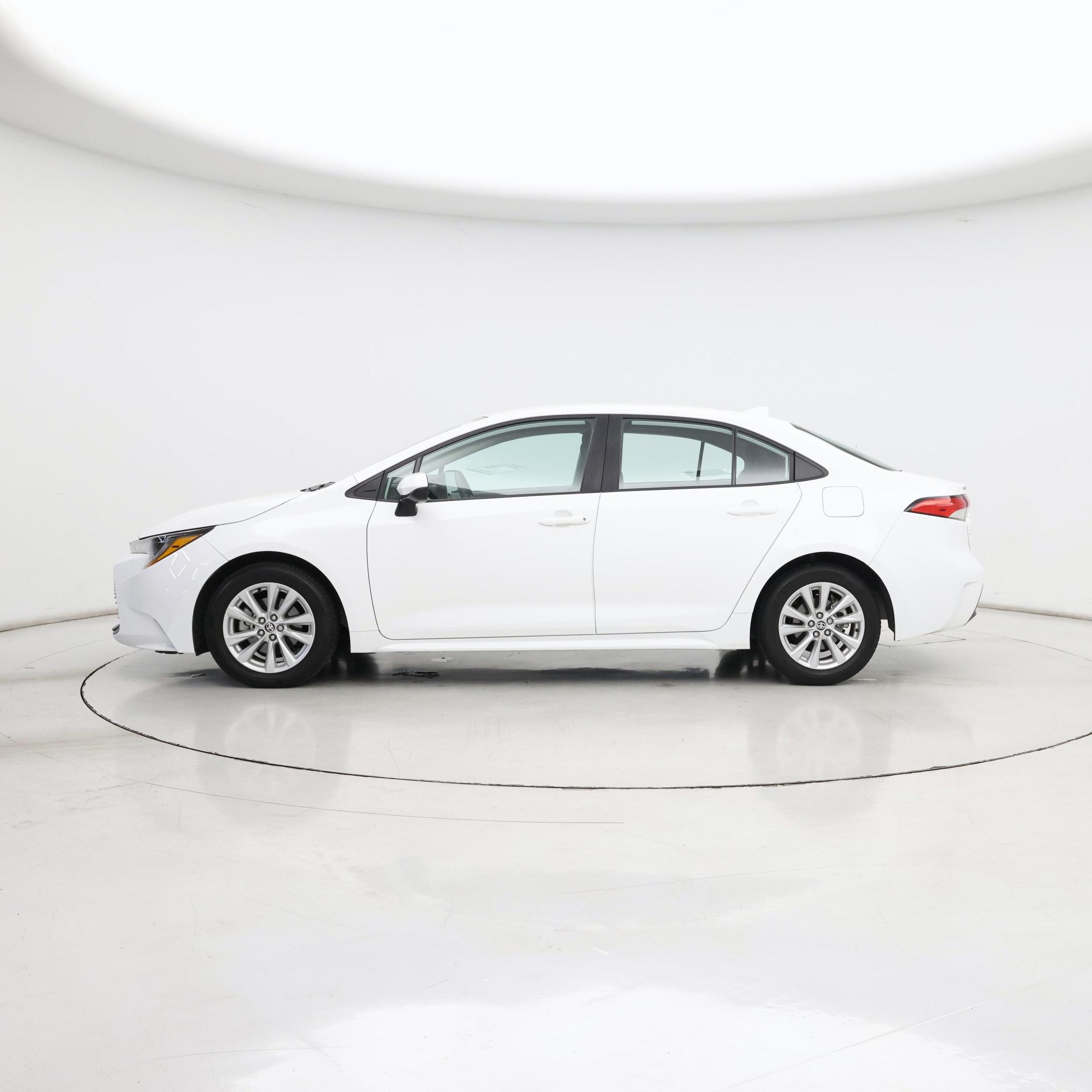 Thumbnail: 2023 Toyota Corolla - 3