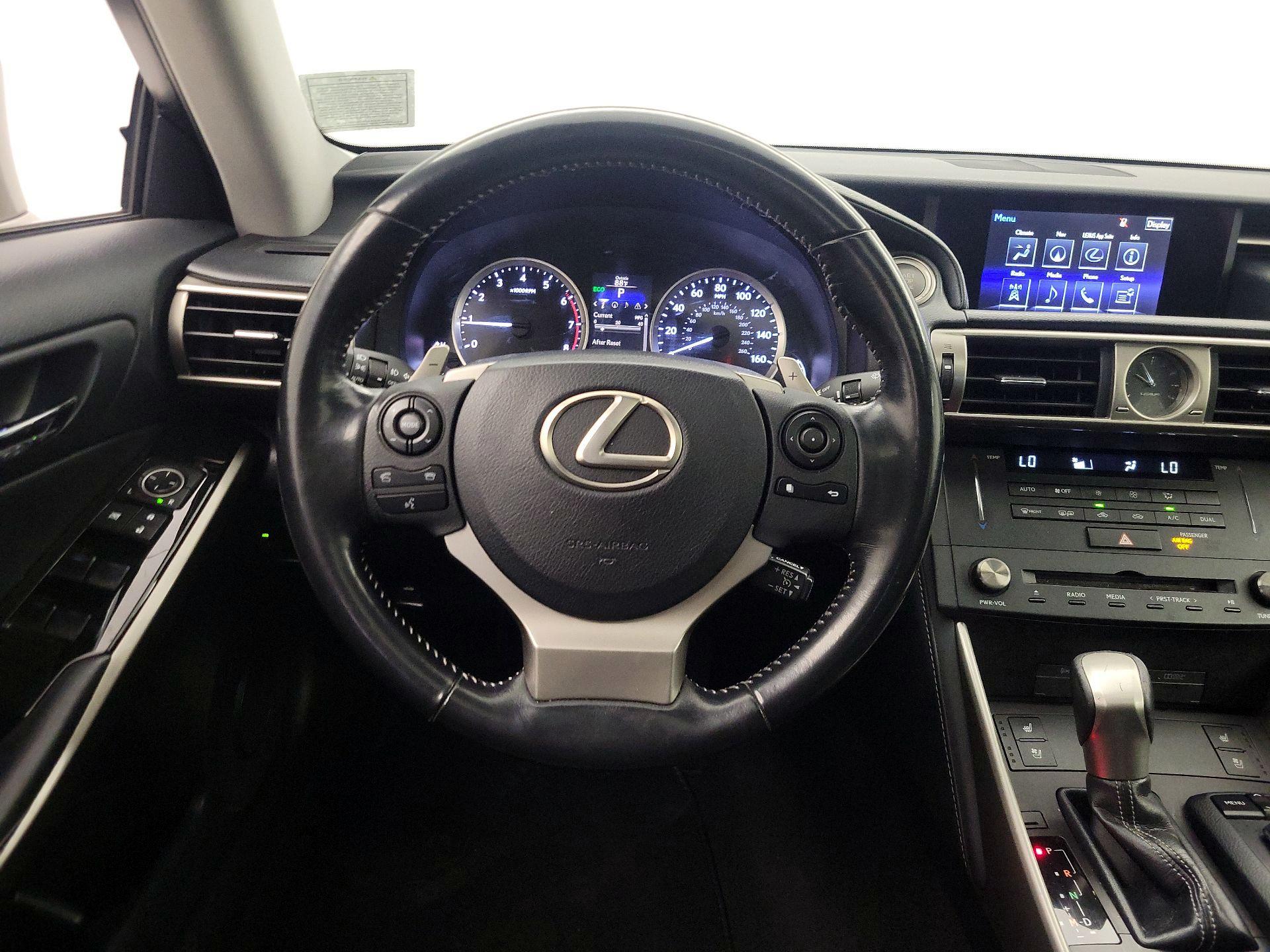 Thumbnail: 2016 Lexus RC - 10