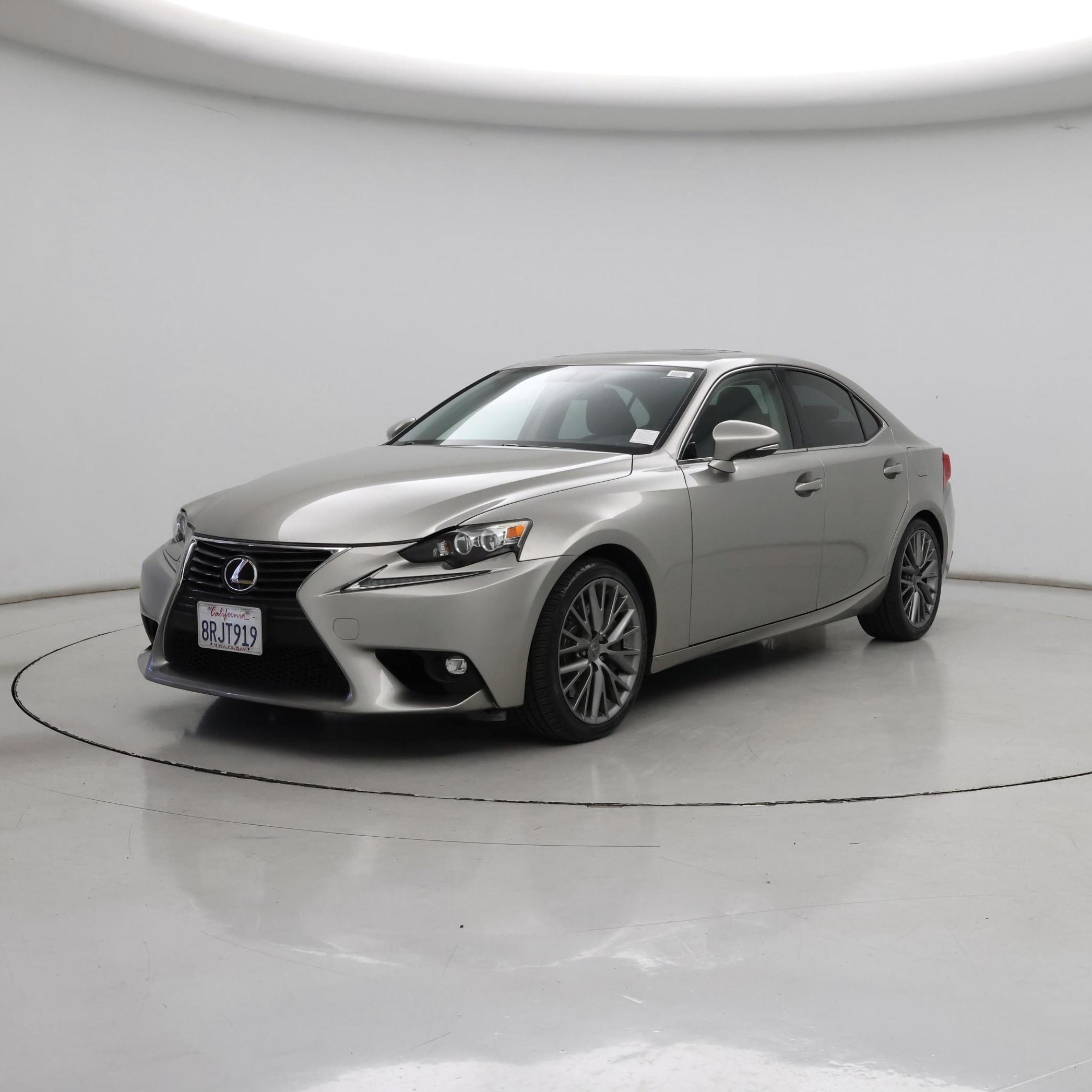 Thumbnail: 2016 Lexus RC - 4