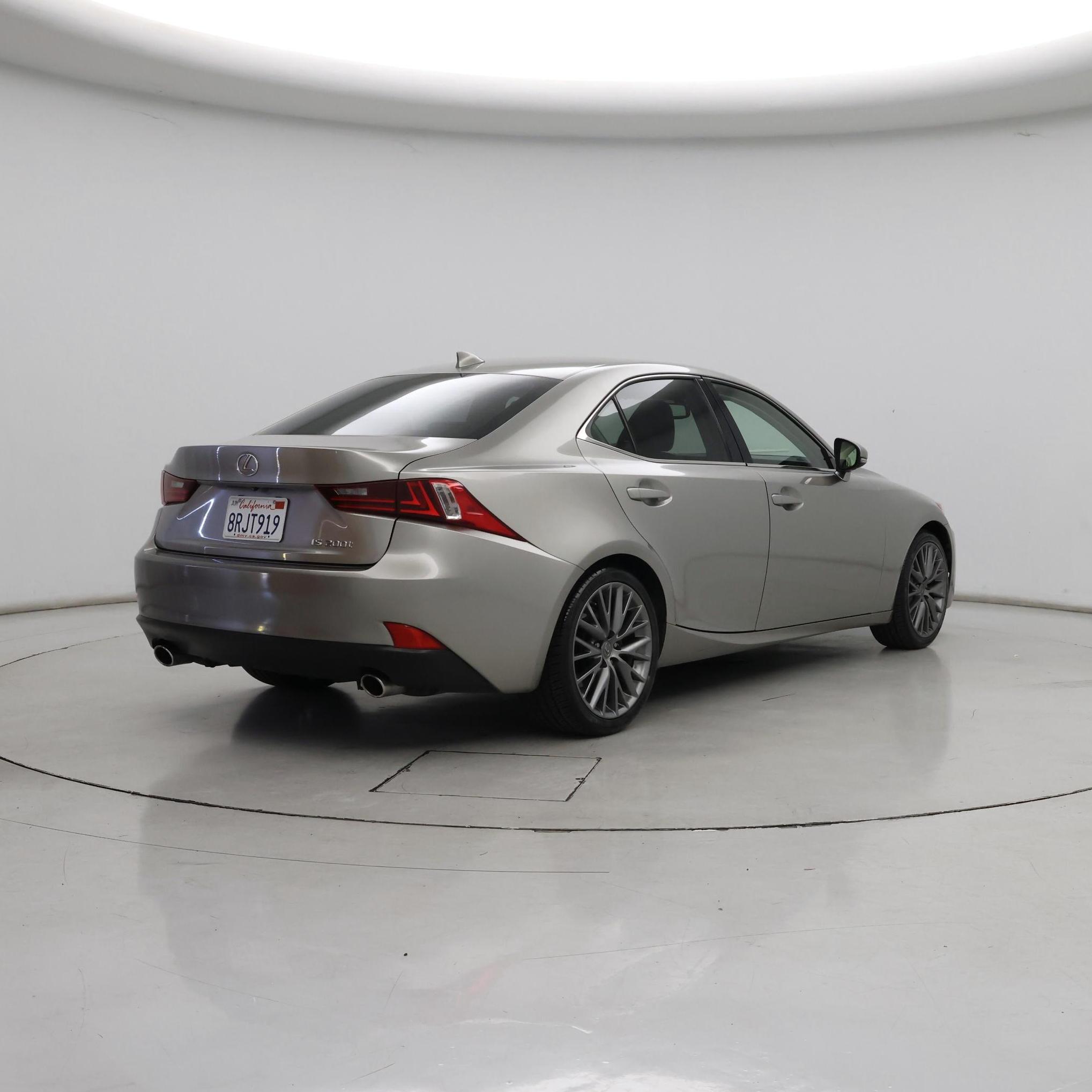 Thumbnail: 2016 Lexus RC - 8