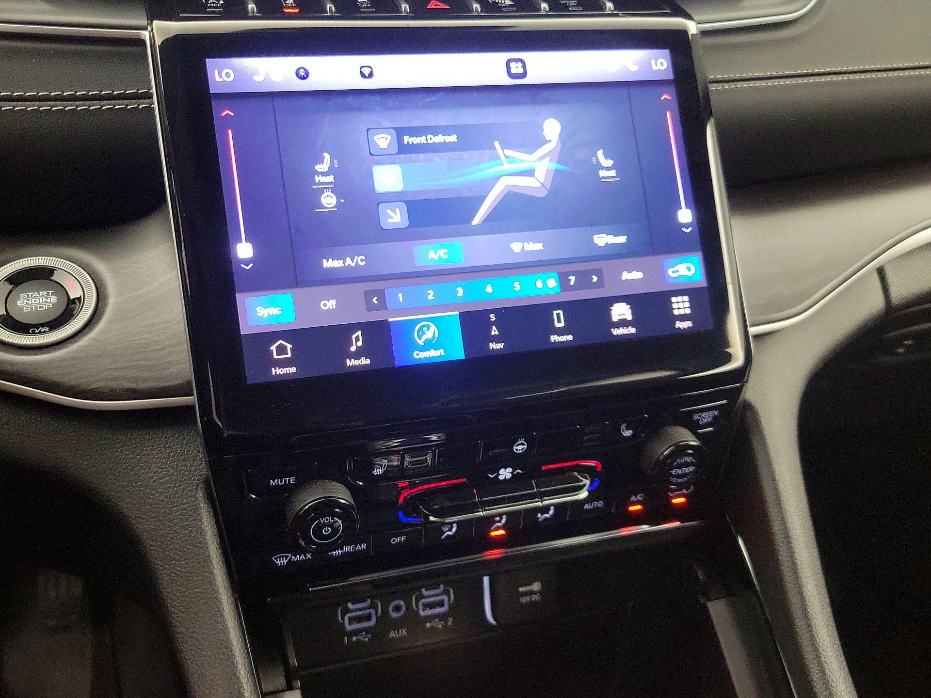 Thumbnail: 2023 Jeep Grand Cherokee - 17