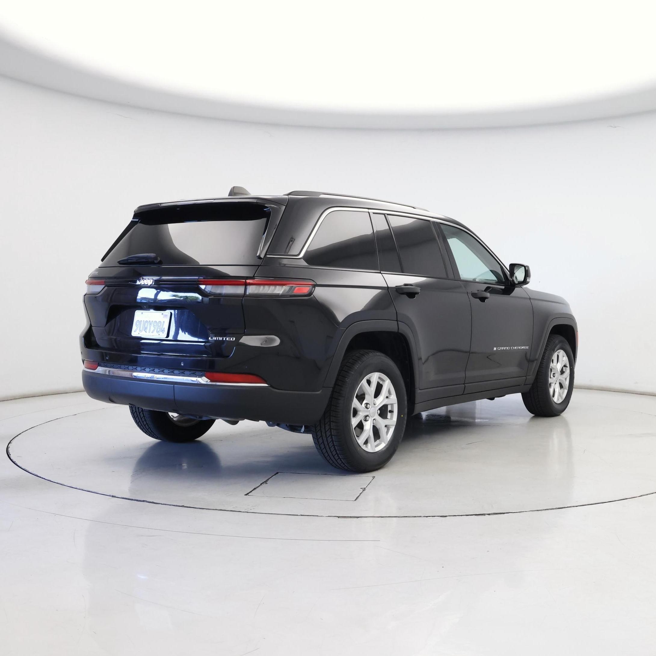 Thumbnail: 2023 Jeep Grand Cherokee - 8