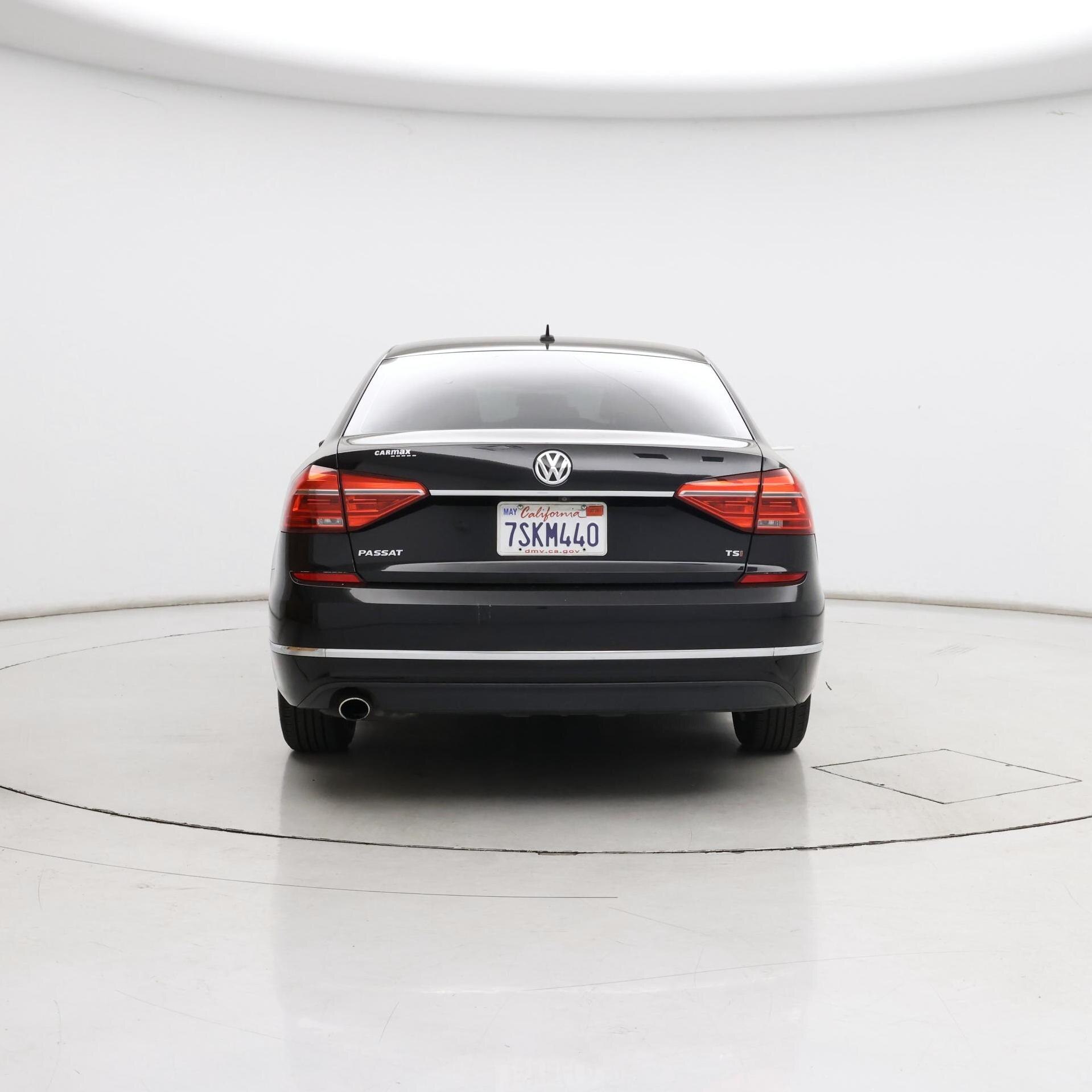 Thumbnail: 2016 Volkswagen Passat - 6