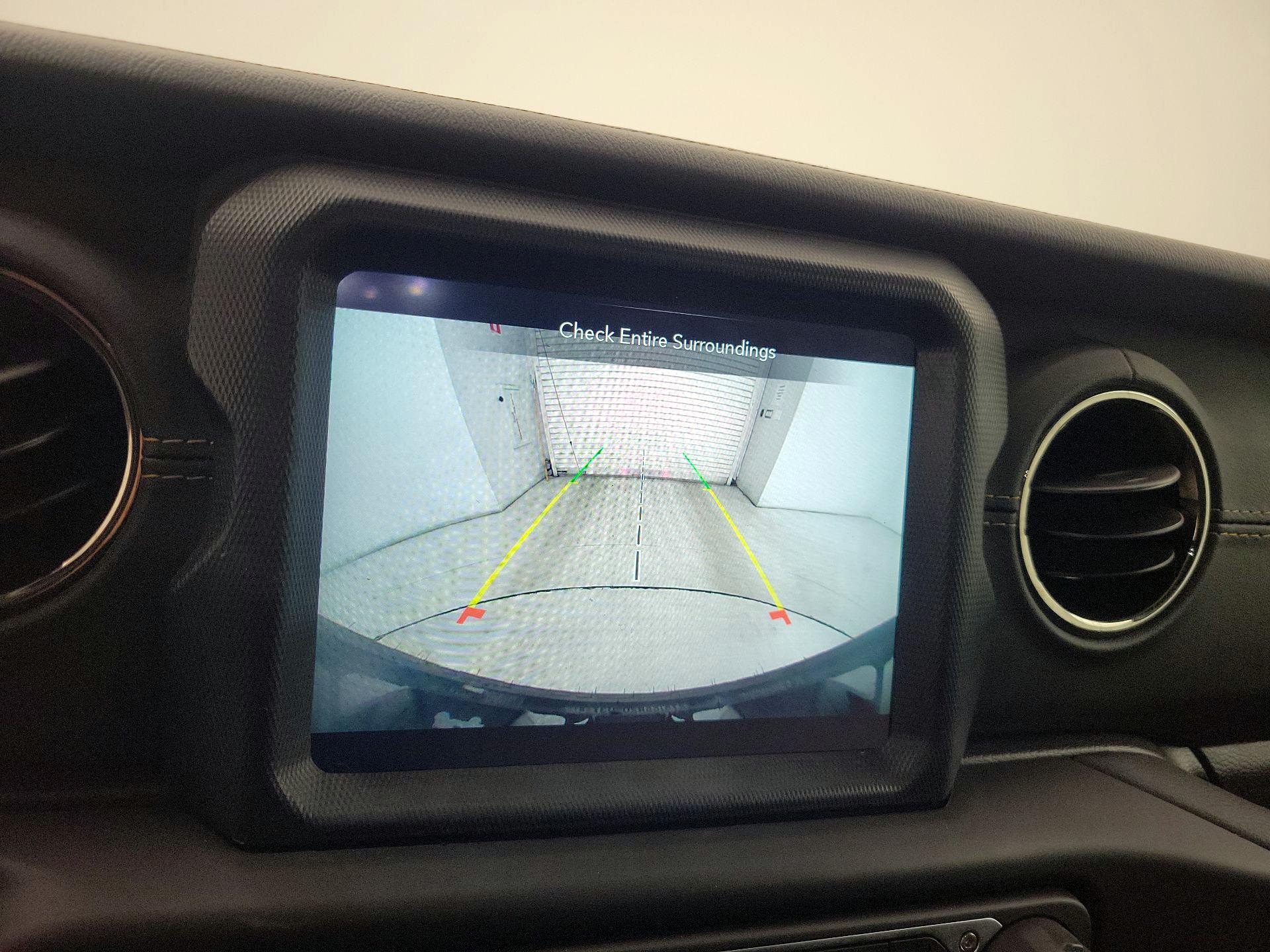 Thumbnail: 2021 Jeep Wrangler - 15