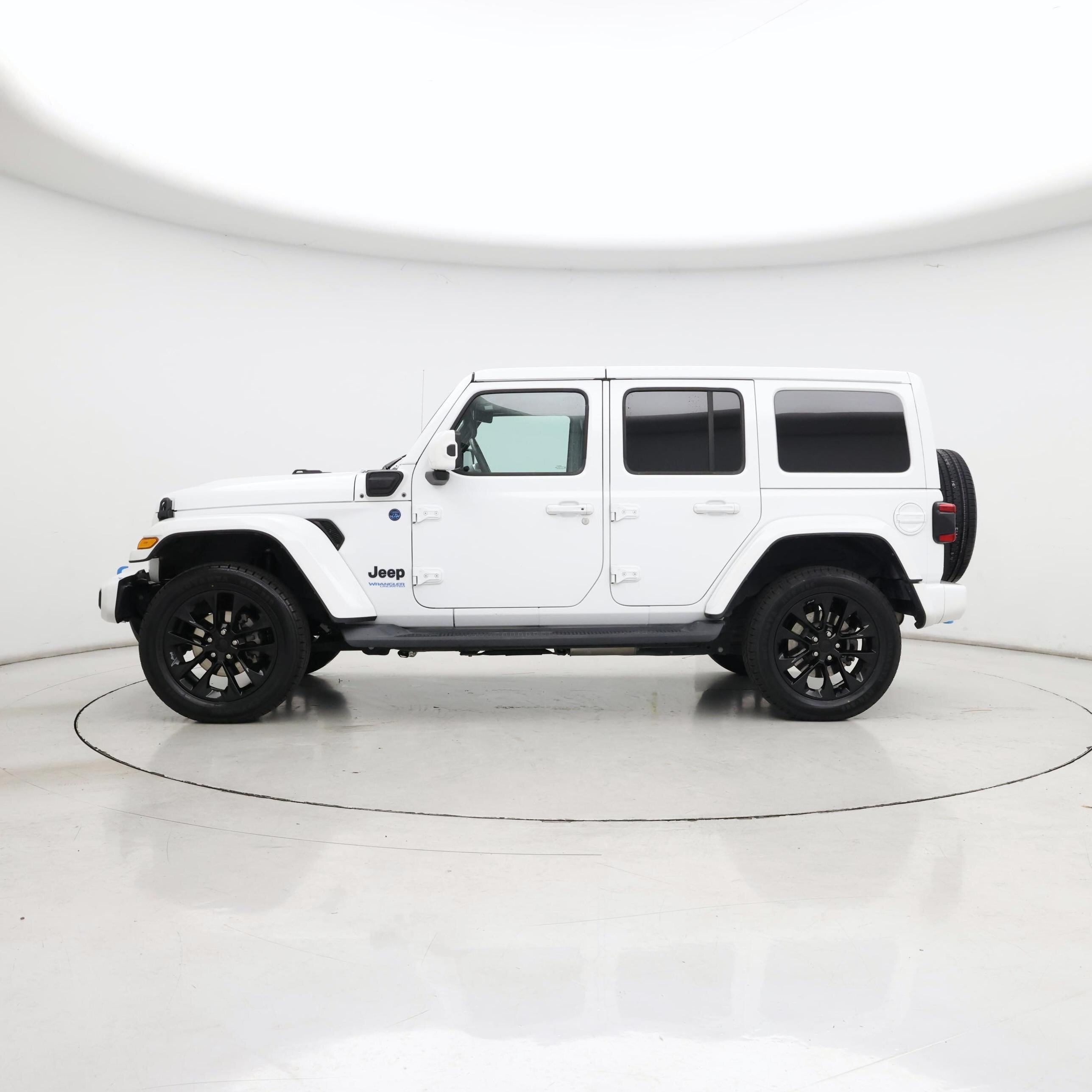 Thumbnail: 2021 Jeep Wrangler - 3