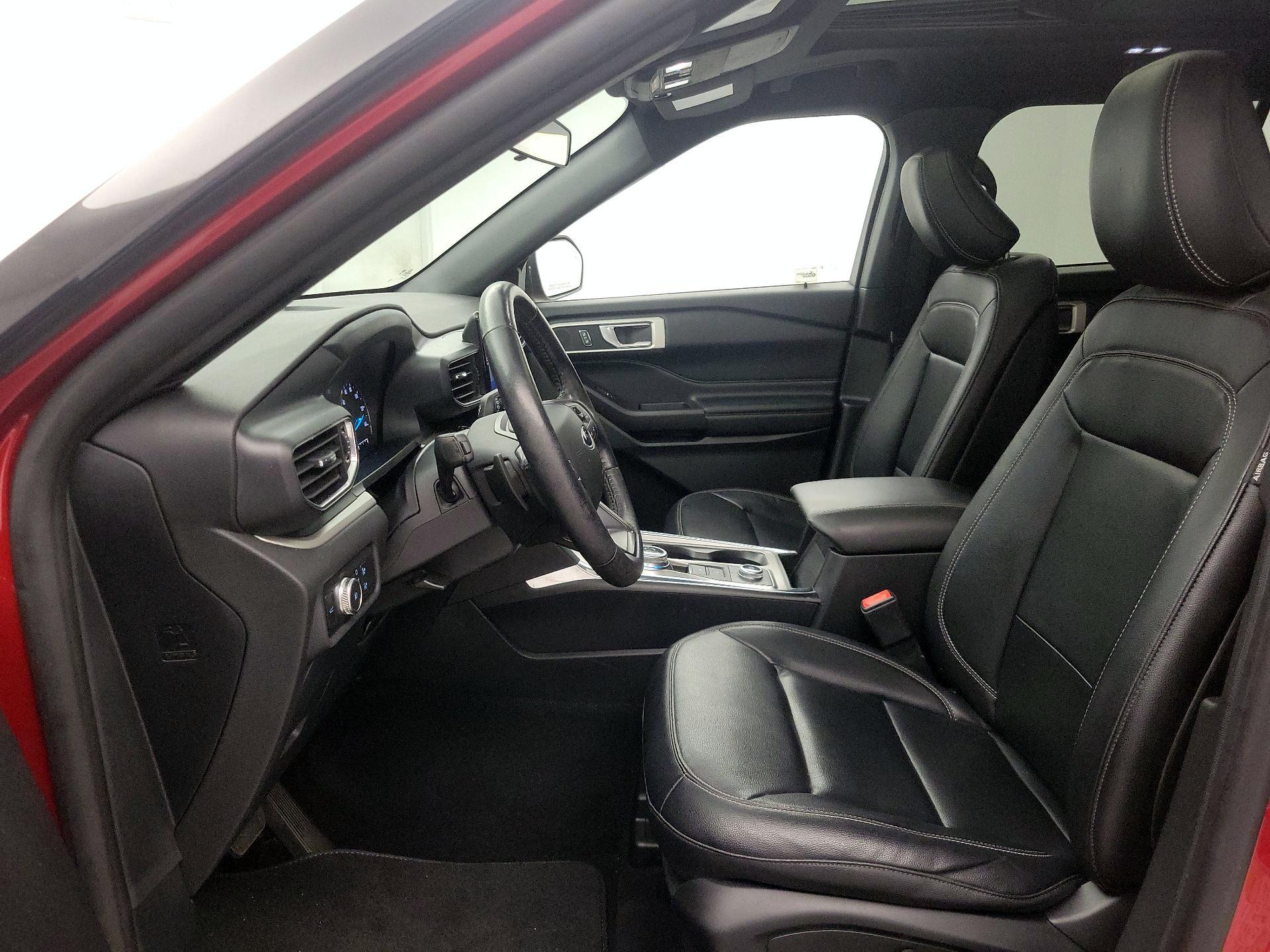 Thumbnail: 2020 Ford Explorer - 11