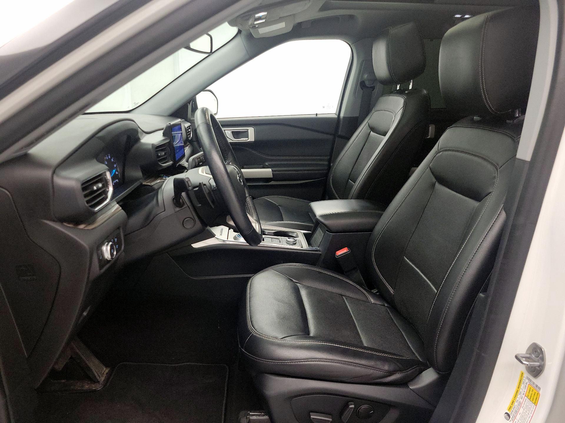 Thumbnail: 2021 Ford Explorer - 11