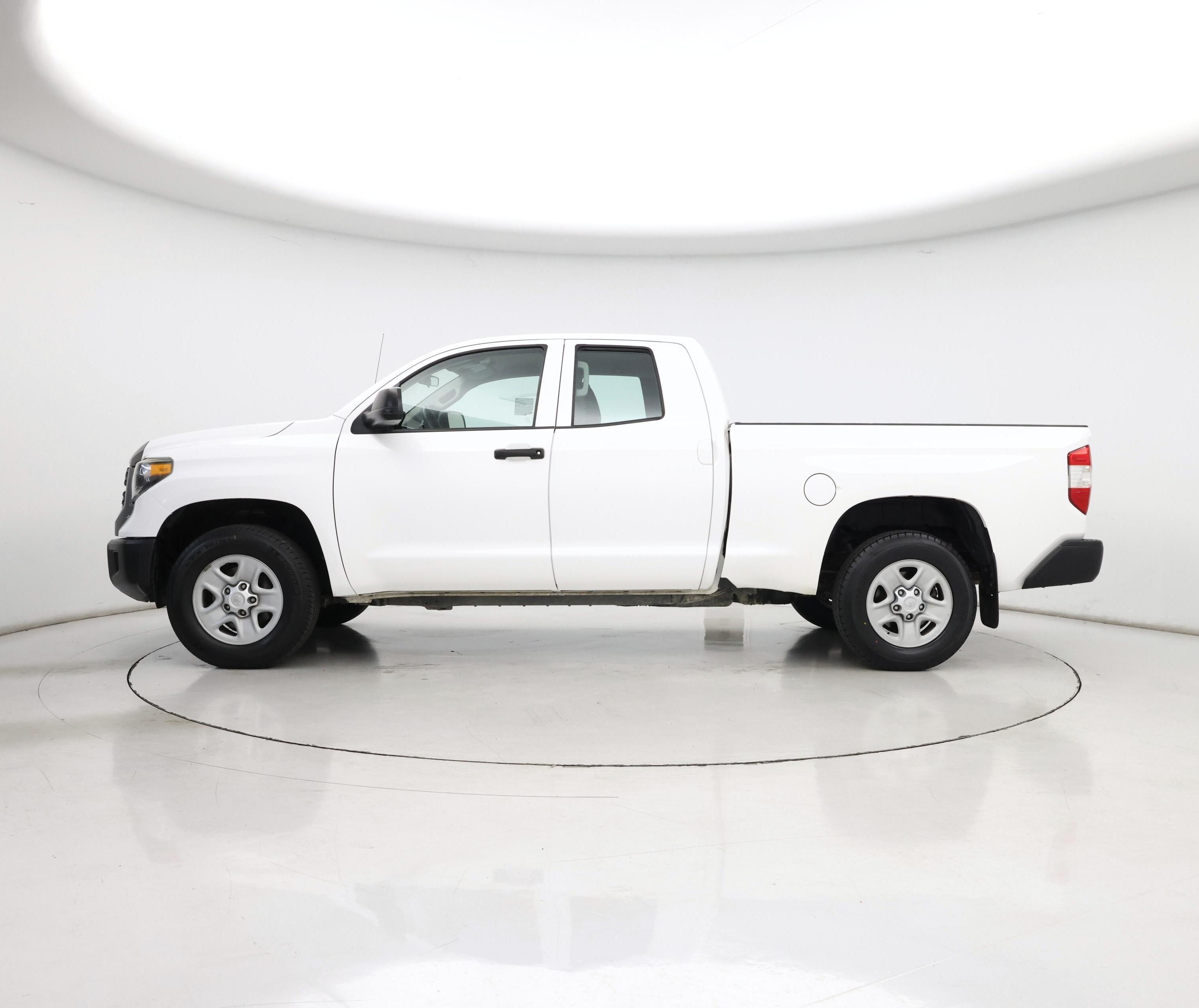 Thumbnail: 2018 Toyota Tundra - 3