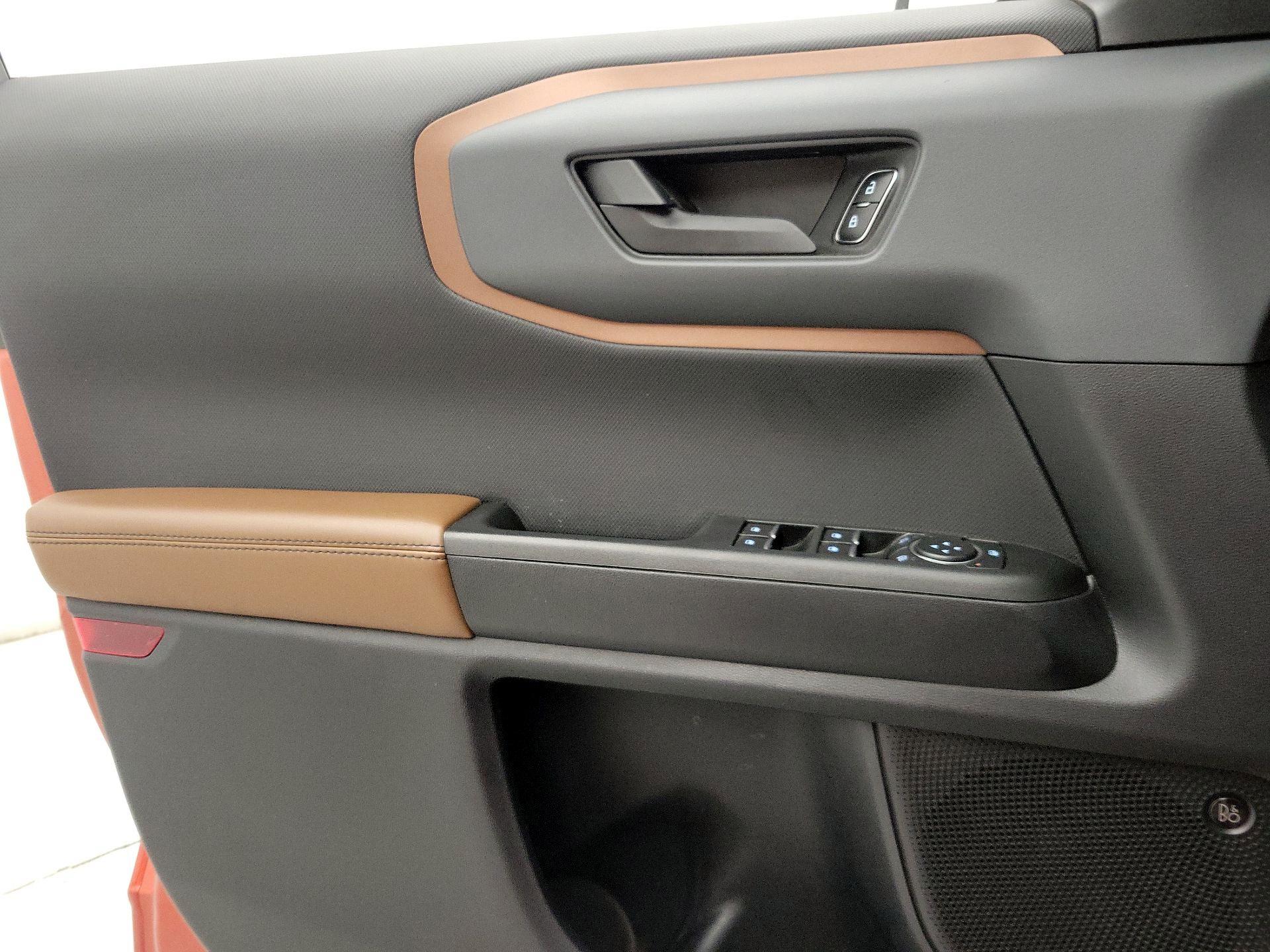 Thumbnail: 2022 Ford Bronco Sport - 12