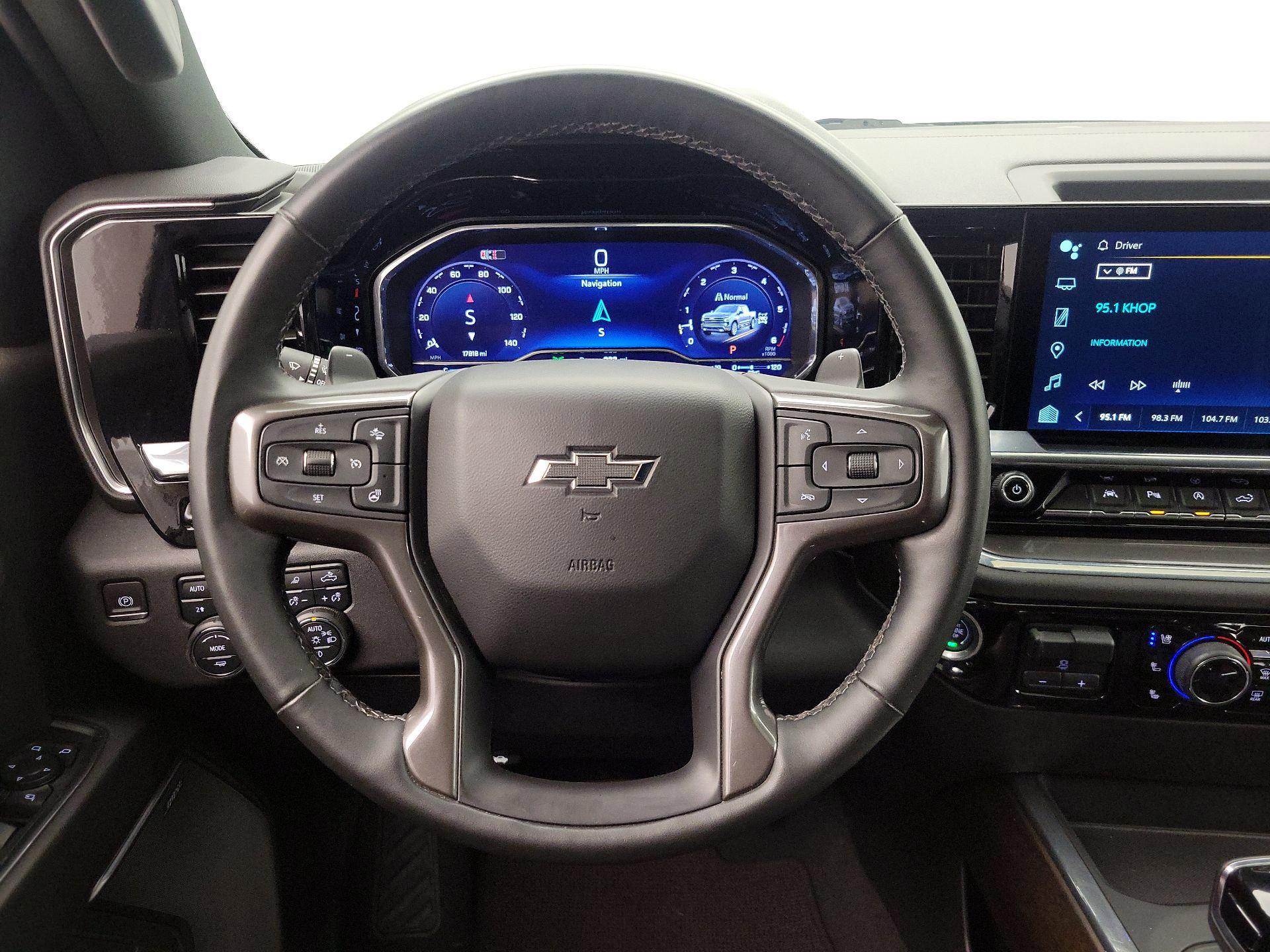 Thumbnail: 2024 Chevrolet Silverado 1500 - 10
