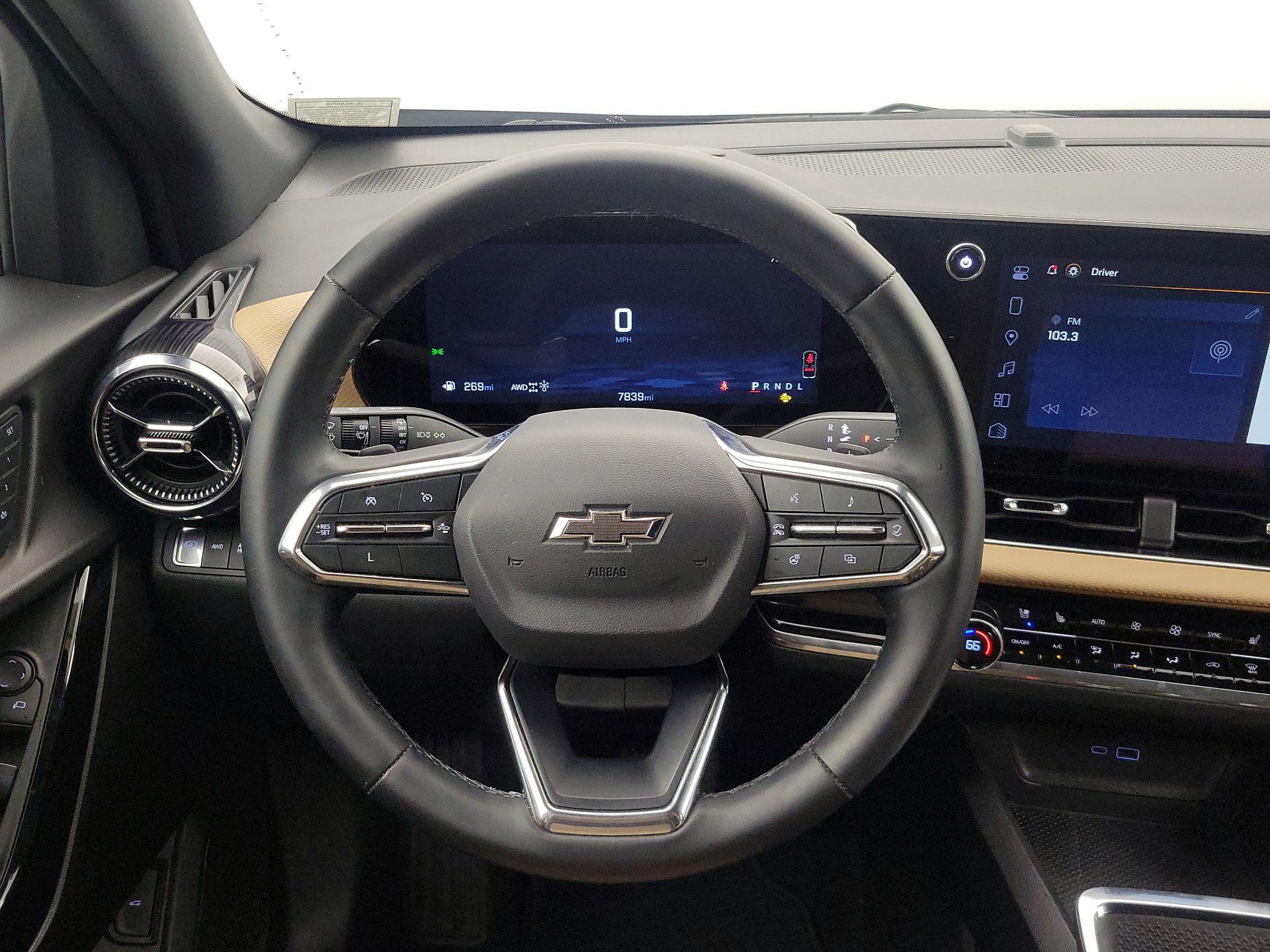 Thumbnail: 2025 Chevrolet Equinox - 10