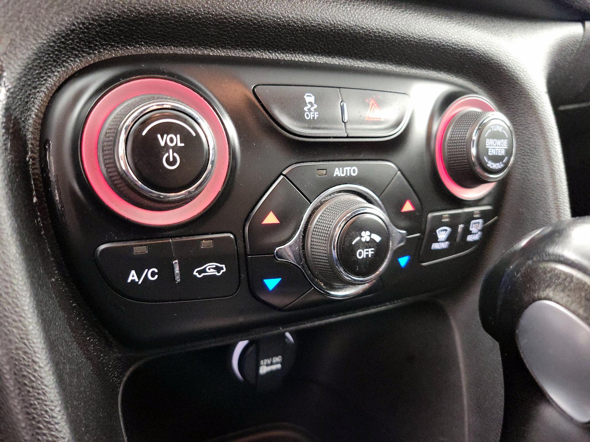 Thumbnail: 2016 Dodge Dart - 16