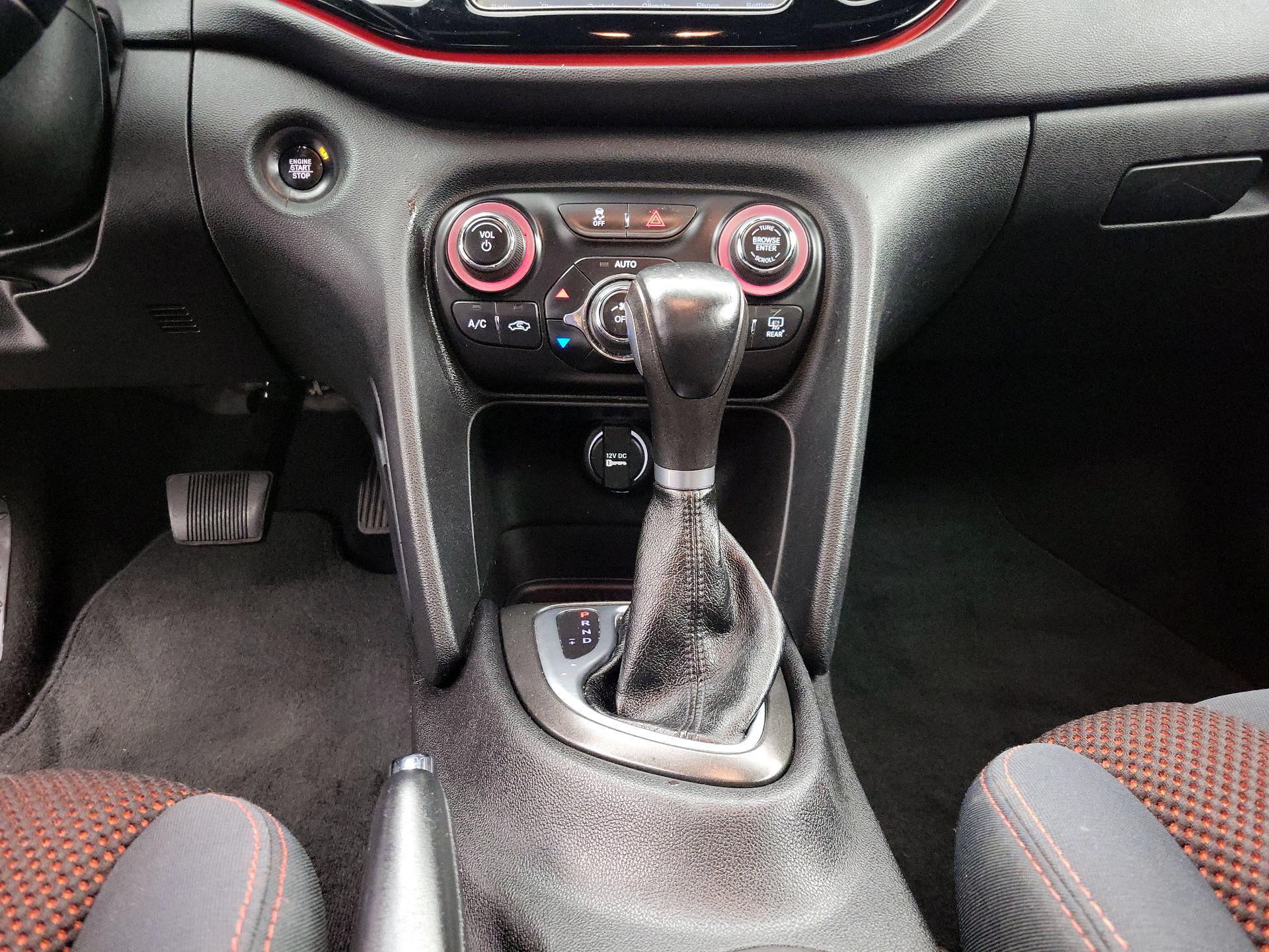 Thumbnail: 2016 Dodge Dart - 17