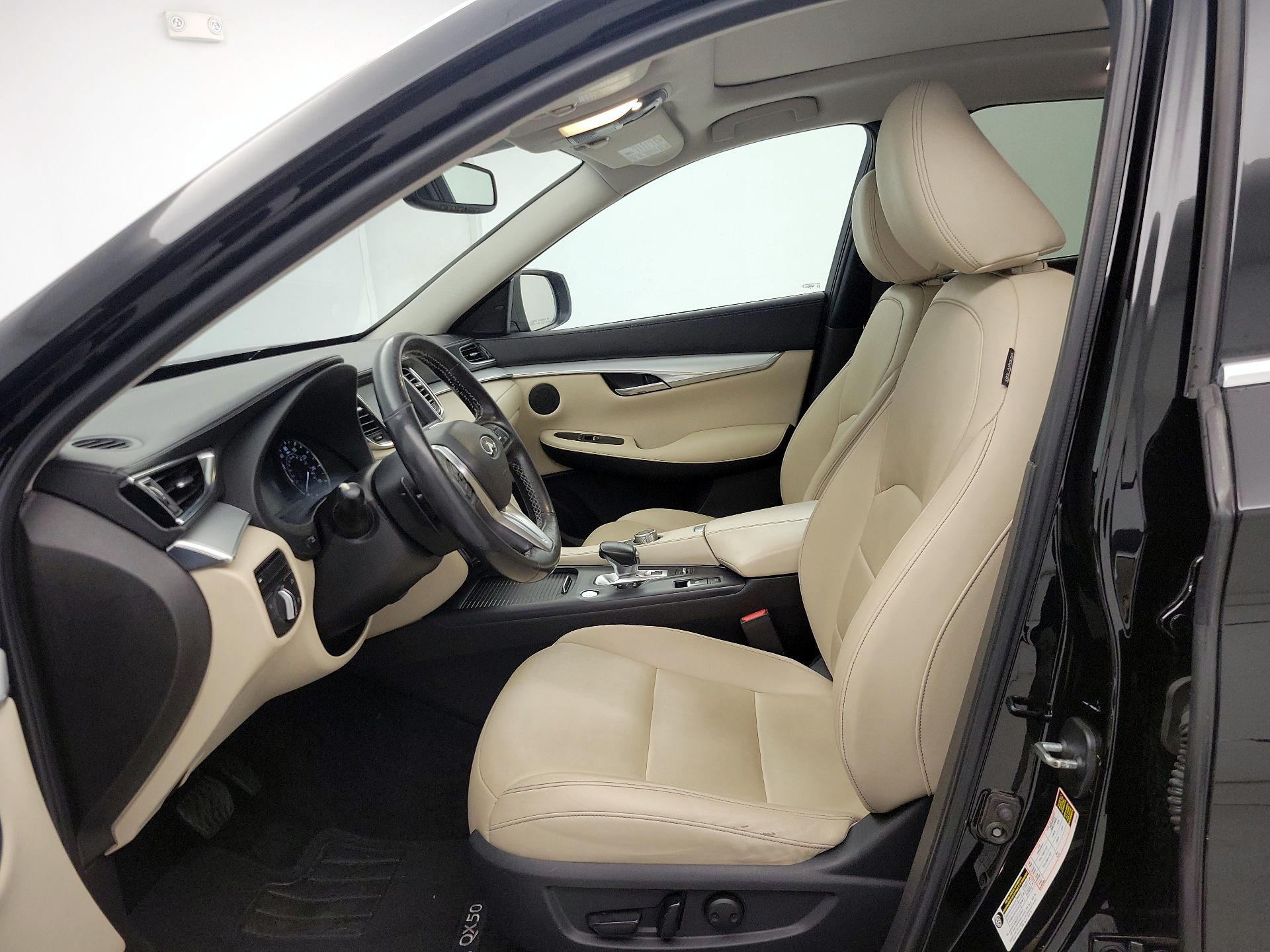 Thumbnail: 2019 INFINITI QX50 - 11
