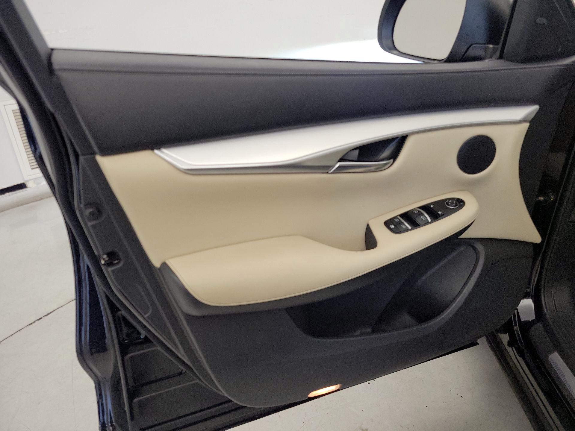 Thumbnail: 2019 INFINITI QX50 - 12