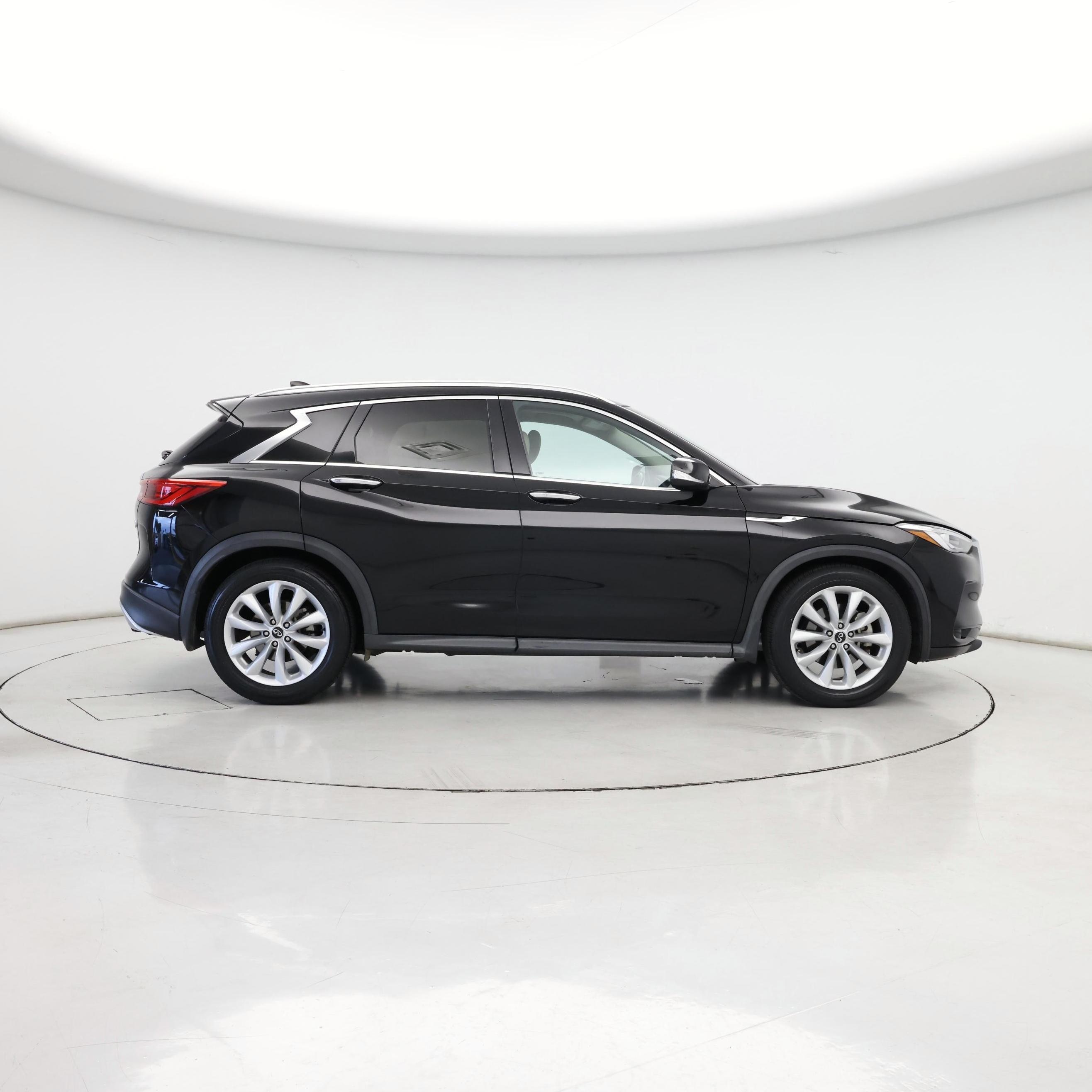 Thumbnail: 2019 INFINITI QX50 - 7