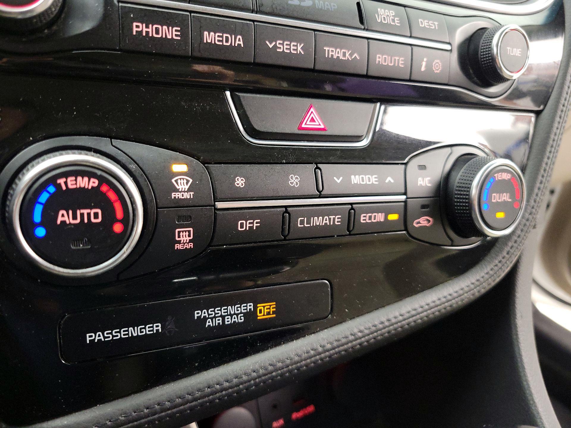 Thumbnail: 2014 Kia Optima - 16