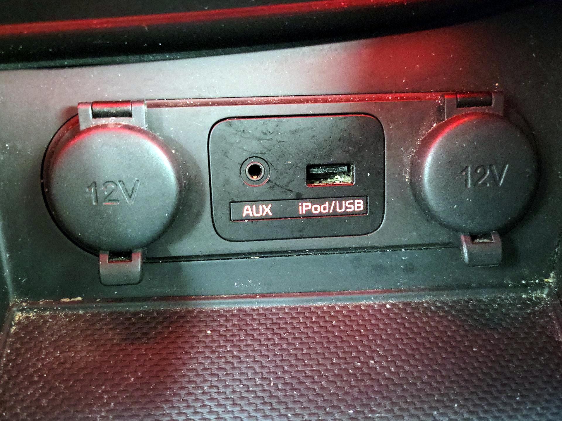 Thumbnail: 2014 Kia Optima - 18