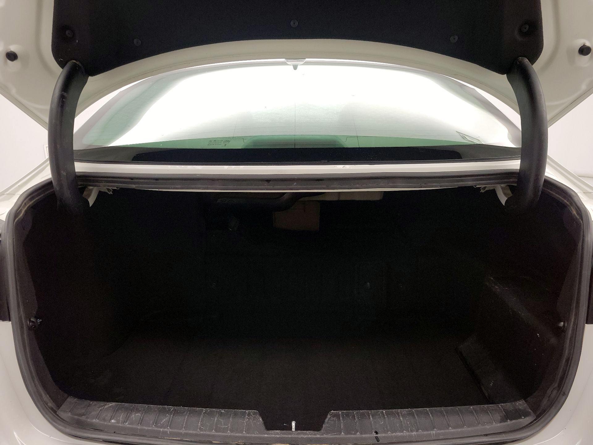 Thumbnail: 2014 Kia Optima - 20