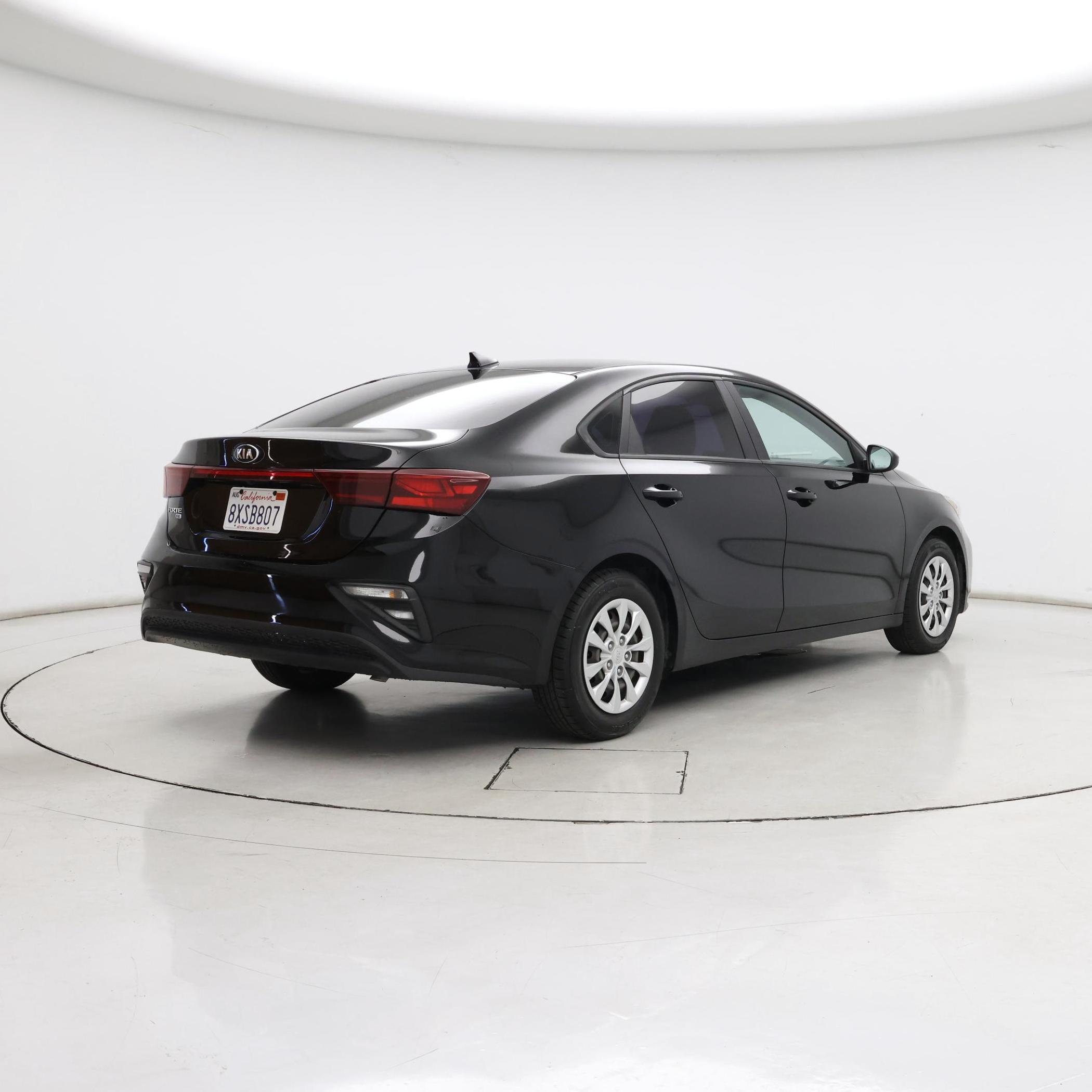 Thumbnail: 2021 Kia Forte - 8