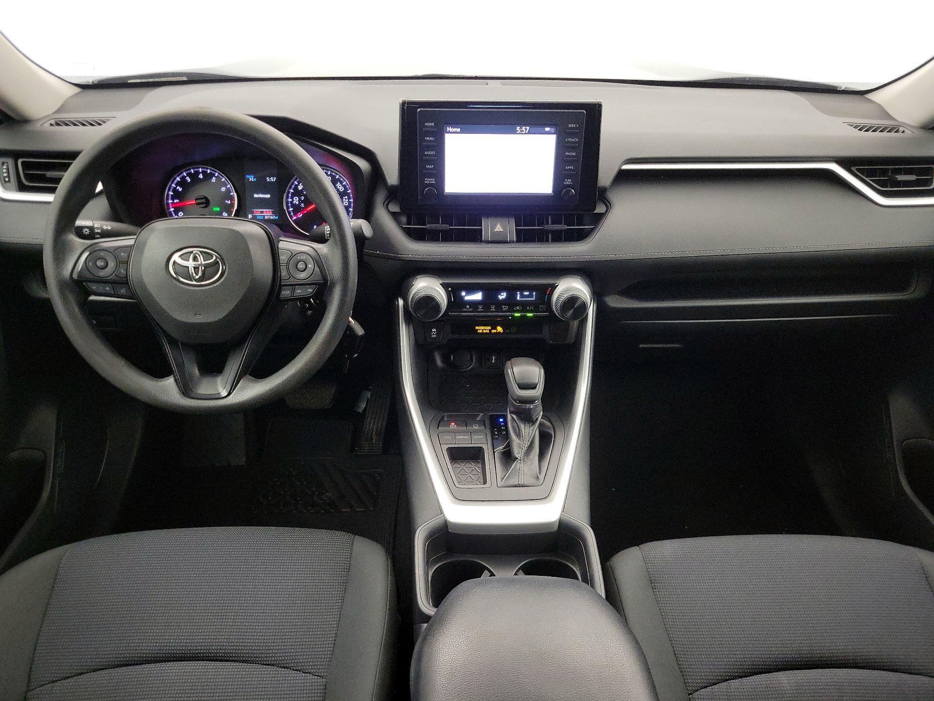 Thumbnail: 2019 Toyota RAV4 - 9