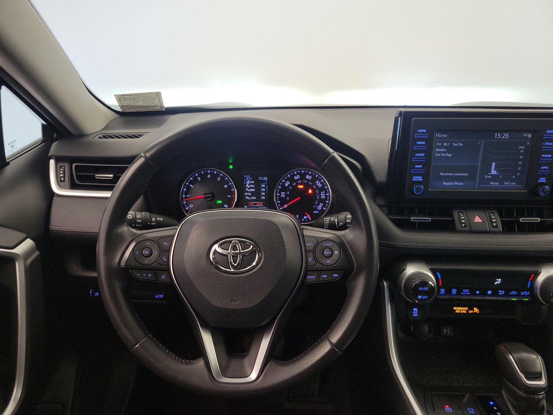 Thumbnail: 2019 Toyota RAV4 - 10