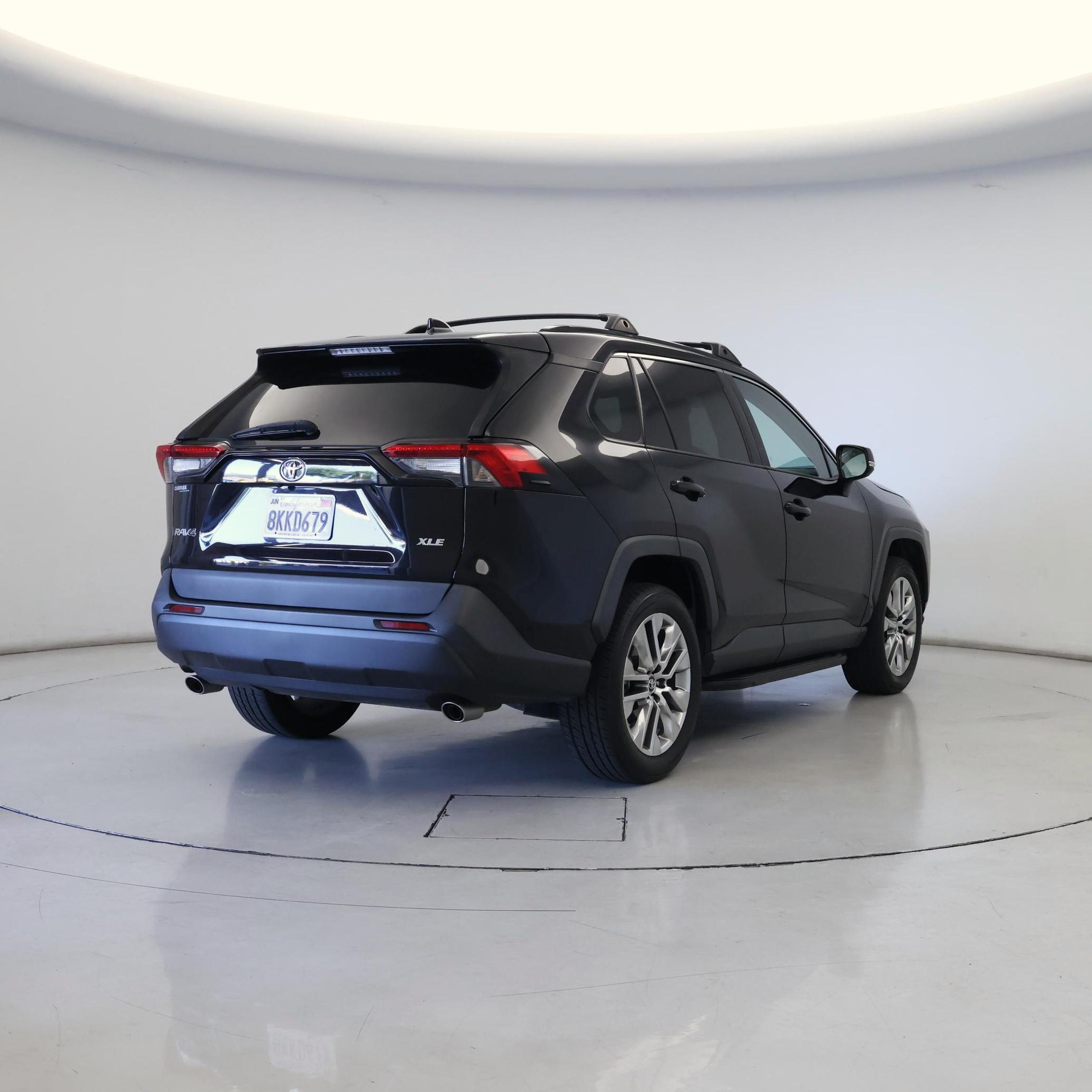 Thumbnail: 2019 Toyota RAV4 - 8