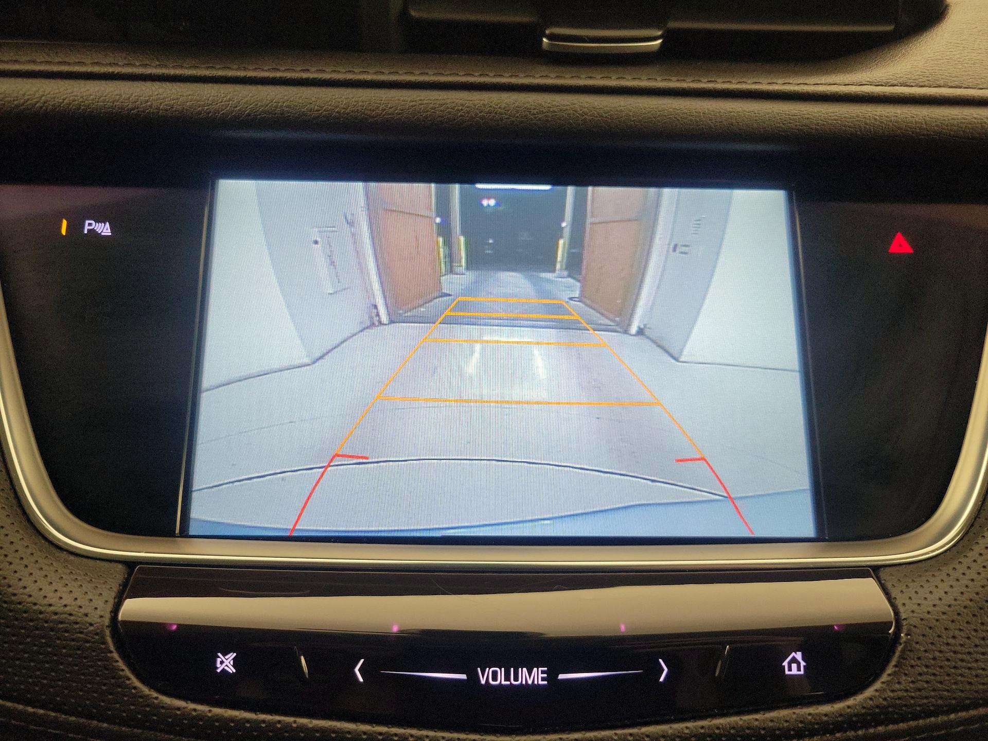Thumbnail: 2017 Cadillac XT5 - 15
