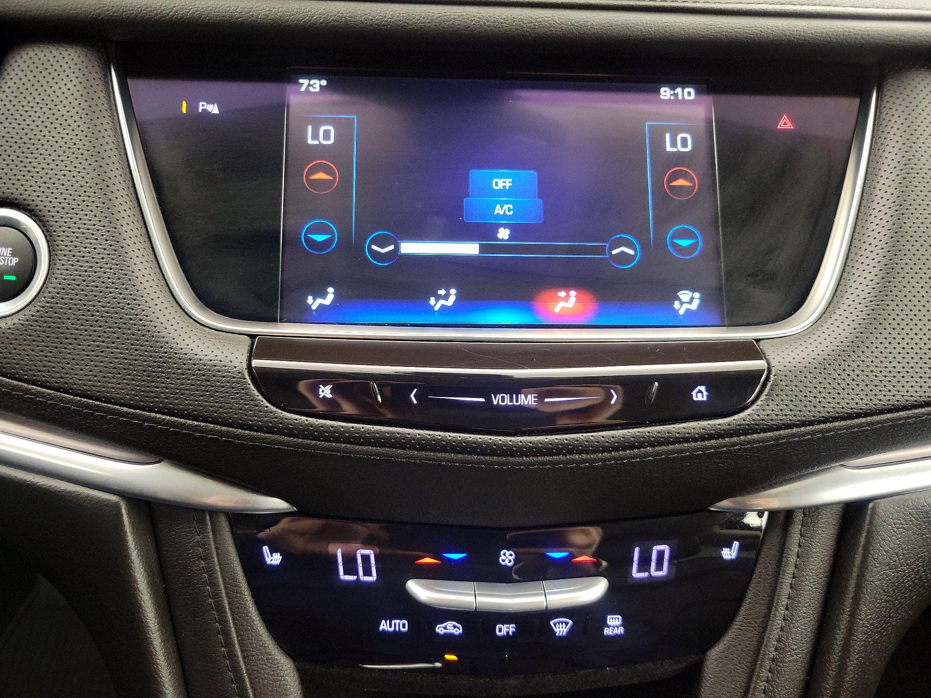 Thumbnail: 2017 Cadillac XT5 - 17