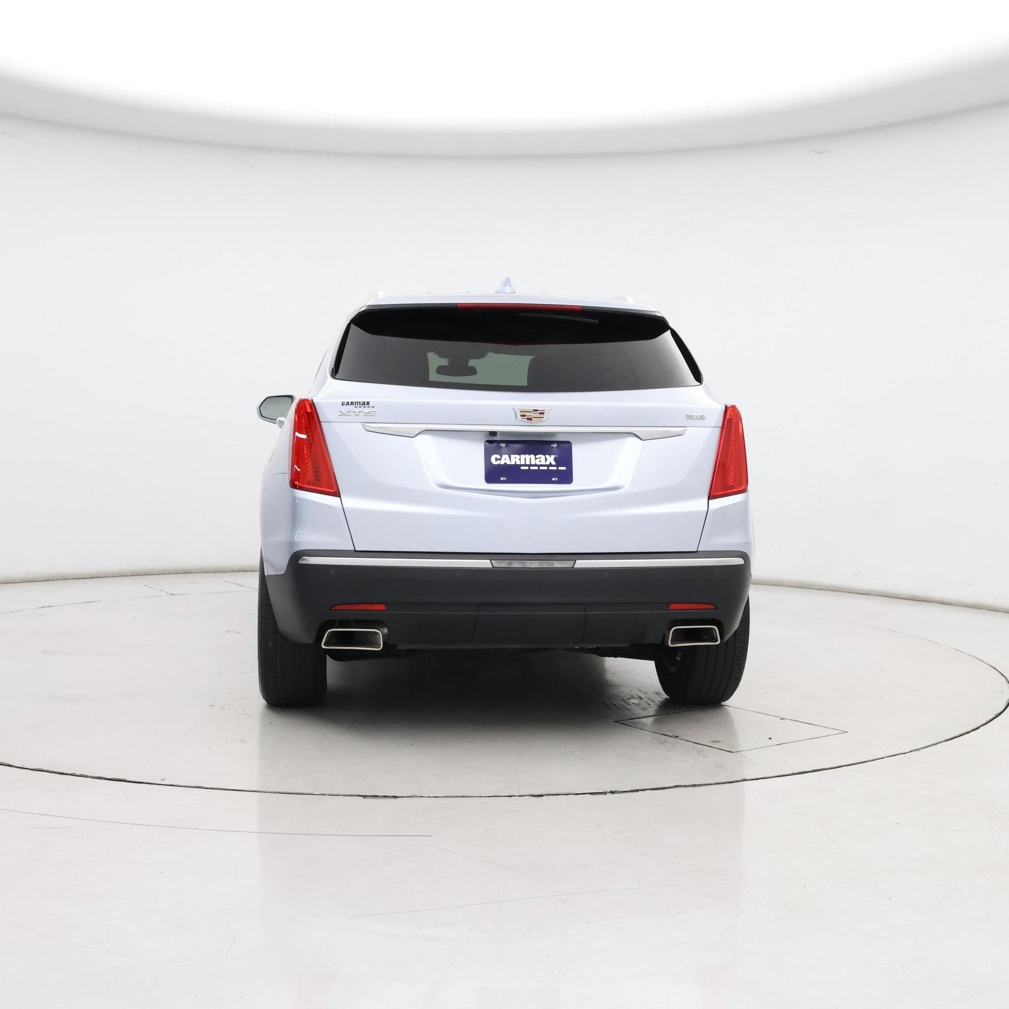 Thumbnail: 2017 Cadillac XT5 - 6