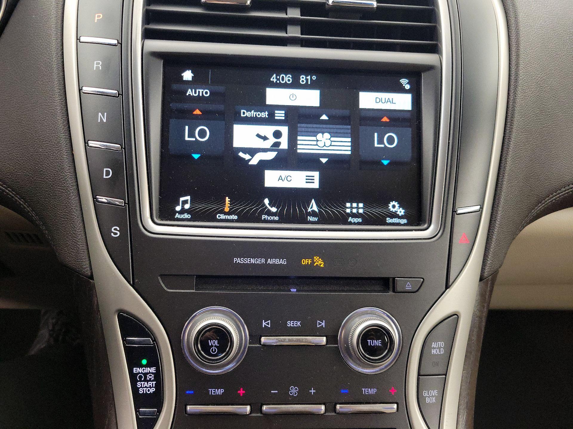 Thumbnail: 2017 Lincoln MKX - 17