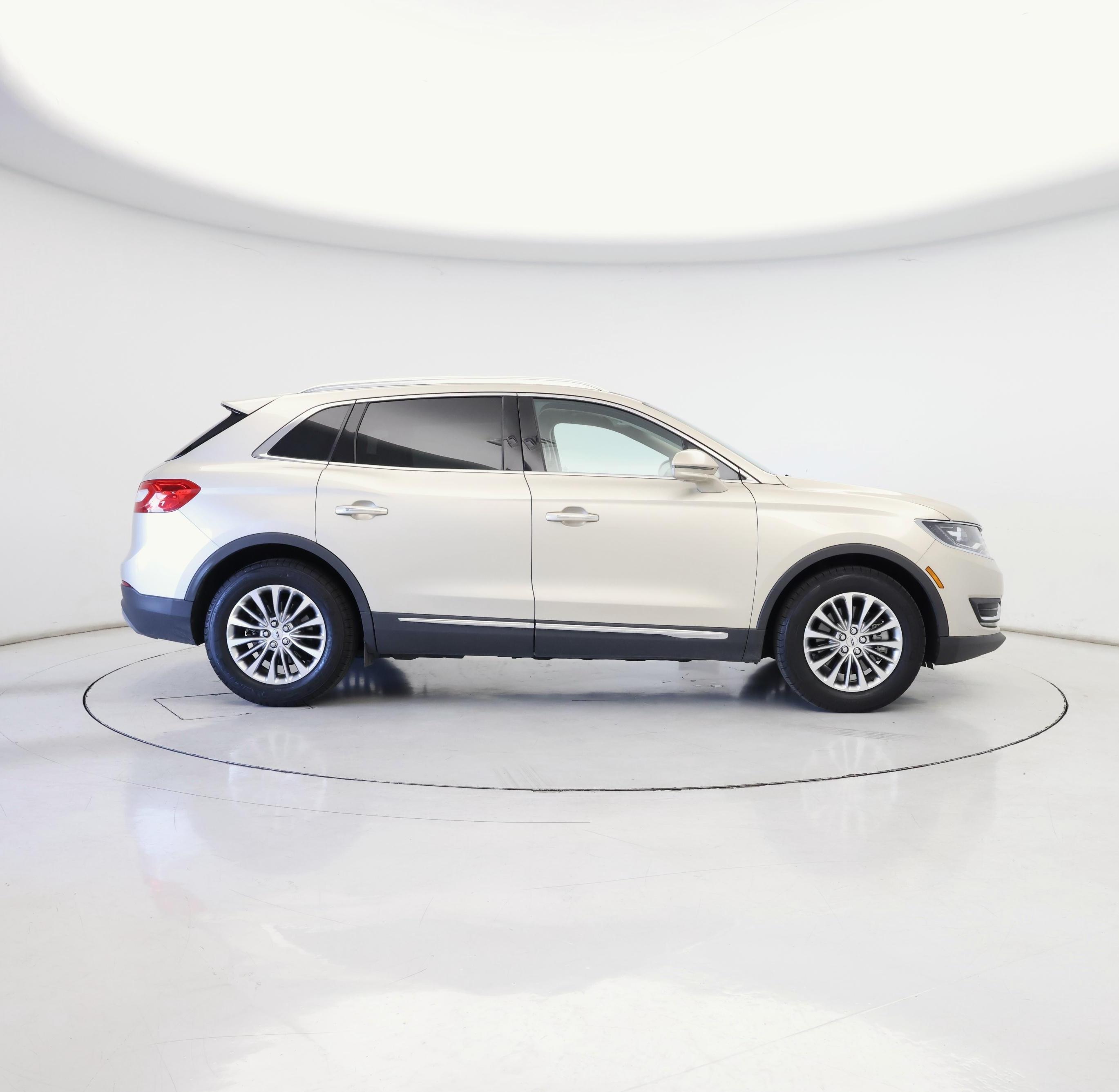 Thumbnail: 2017 Lincoln MKX - 7