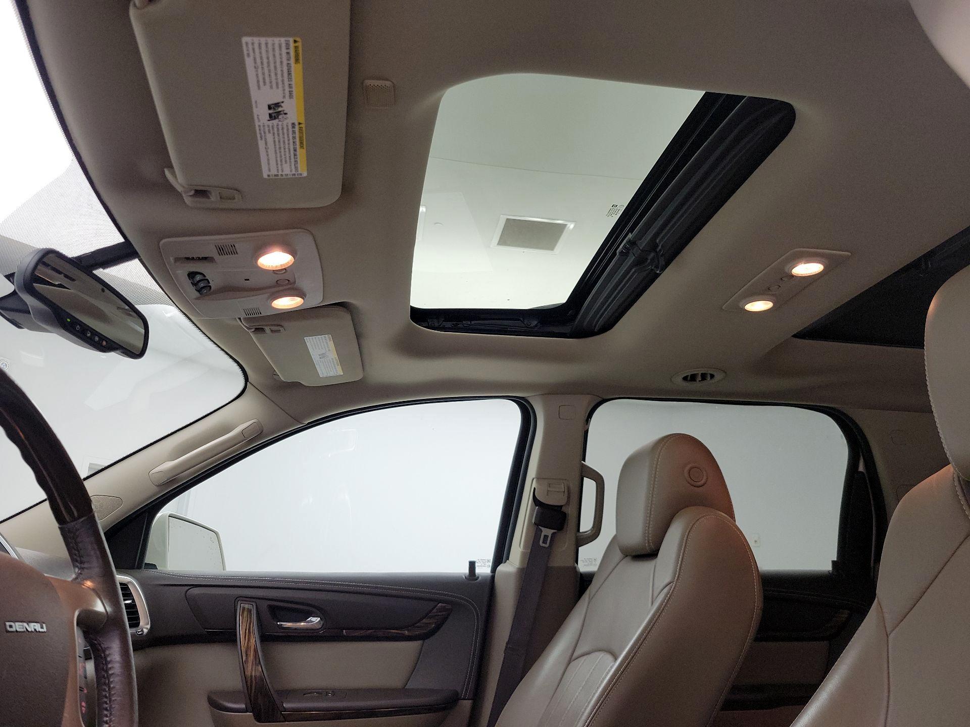 Thumbnail: 2015 GMC Acadia - 20