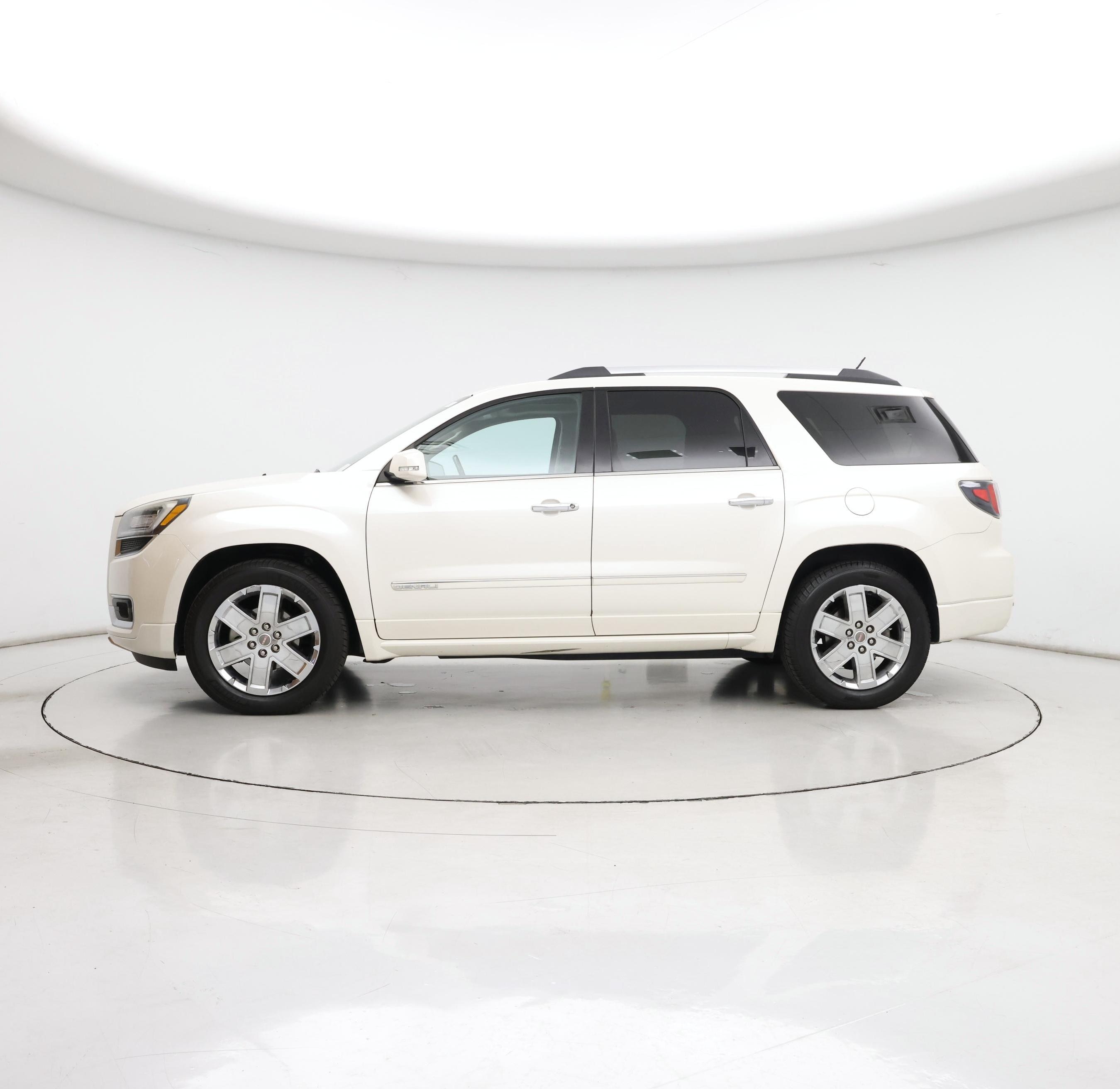 Thumbnail: 2015 GMC Acadia - 3