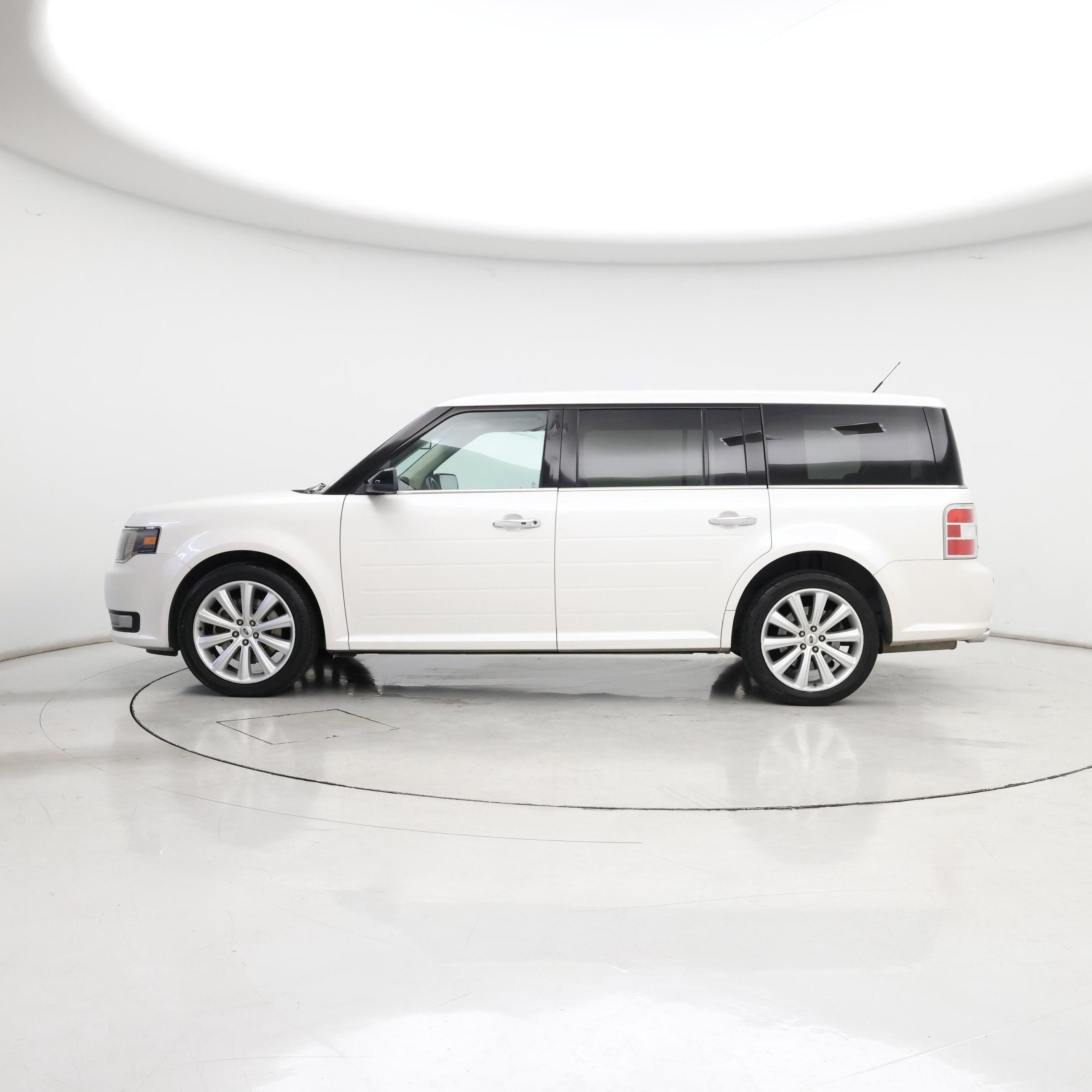 Thumbnail: 2016 Ford Flex - 3