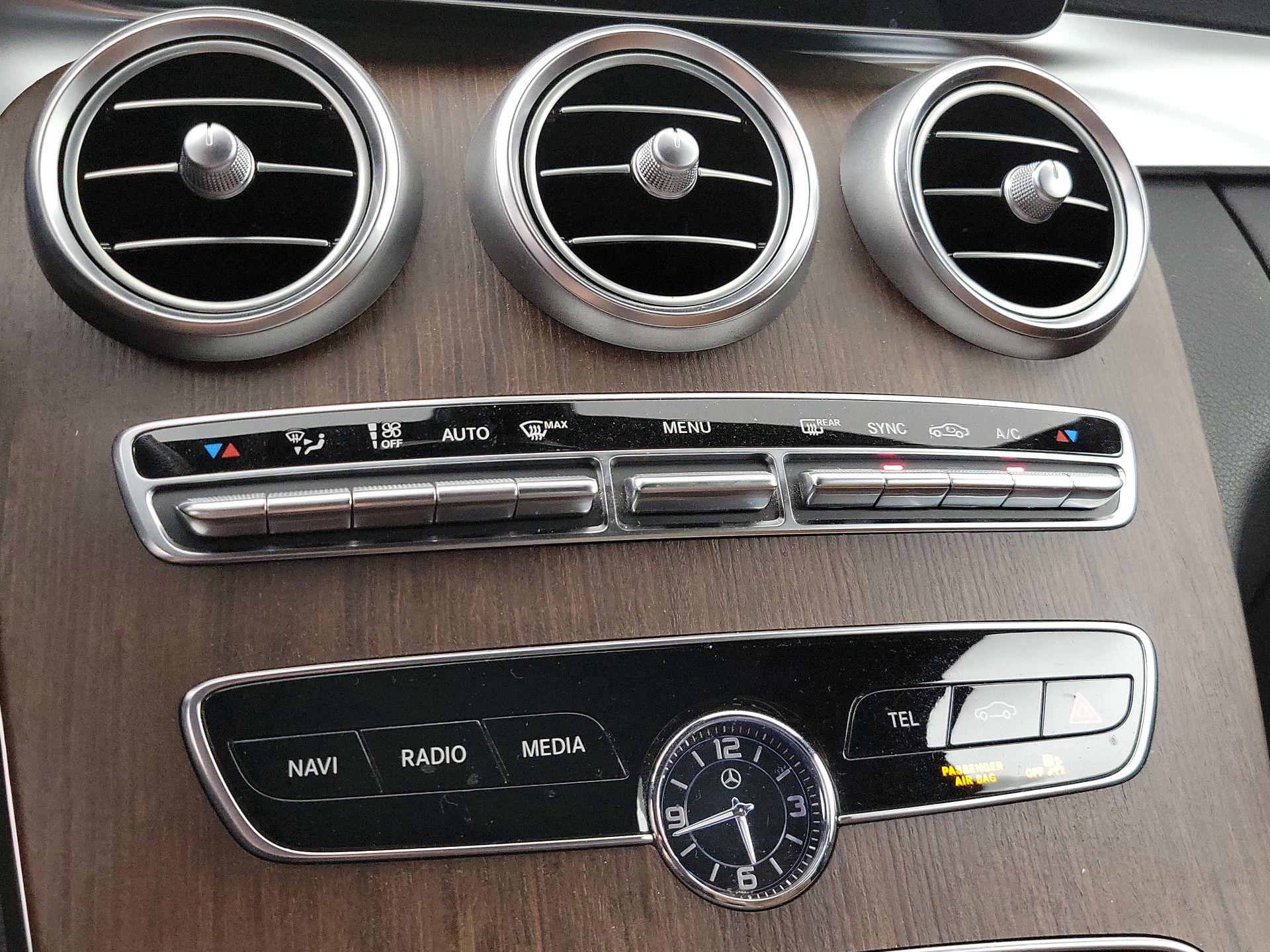 Thumbnail: 2021 Mercedes-Benz C-Class - 16
