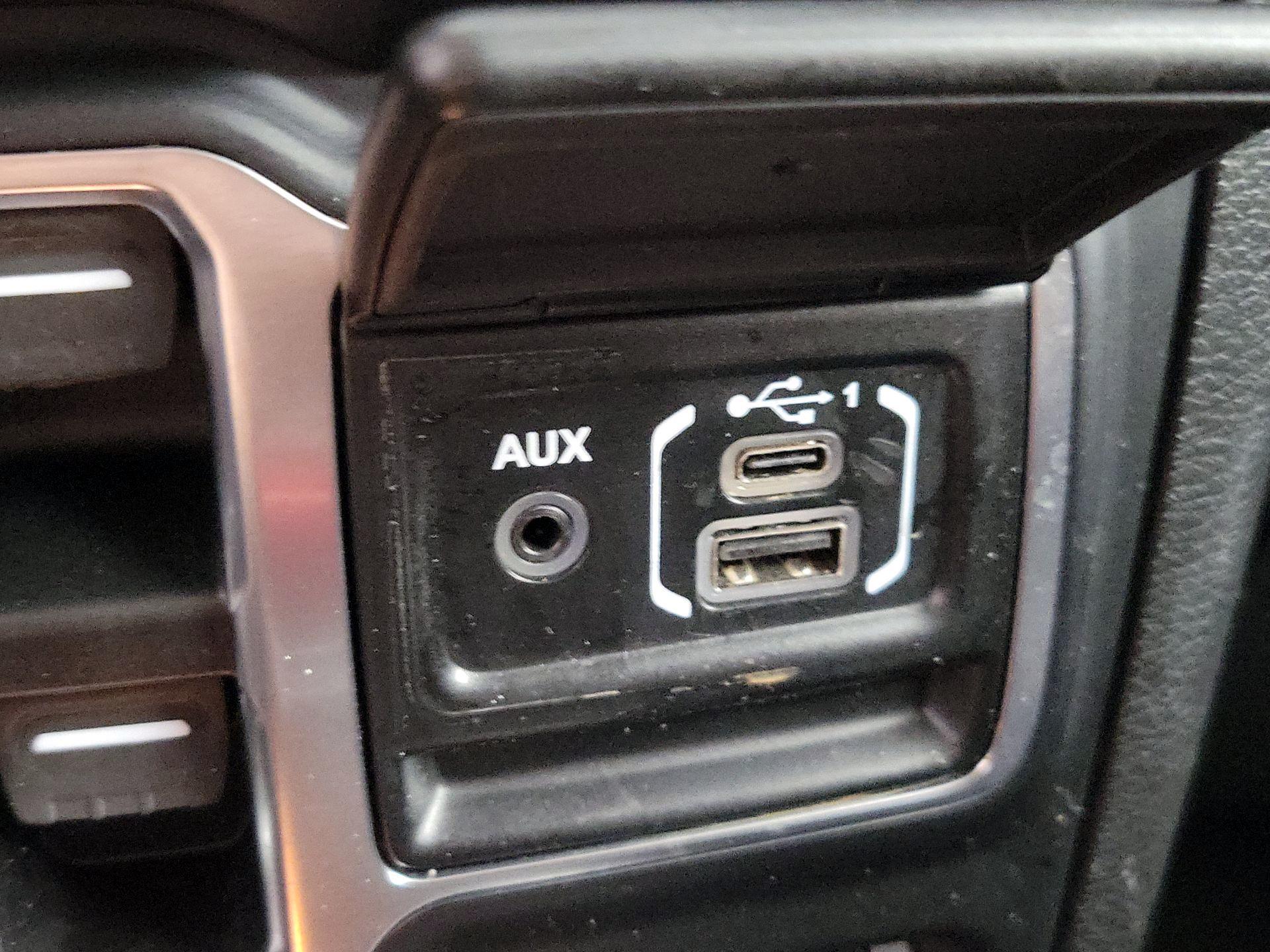 Thumbnail: 2020 Jeep Wrangler - 19