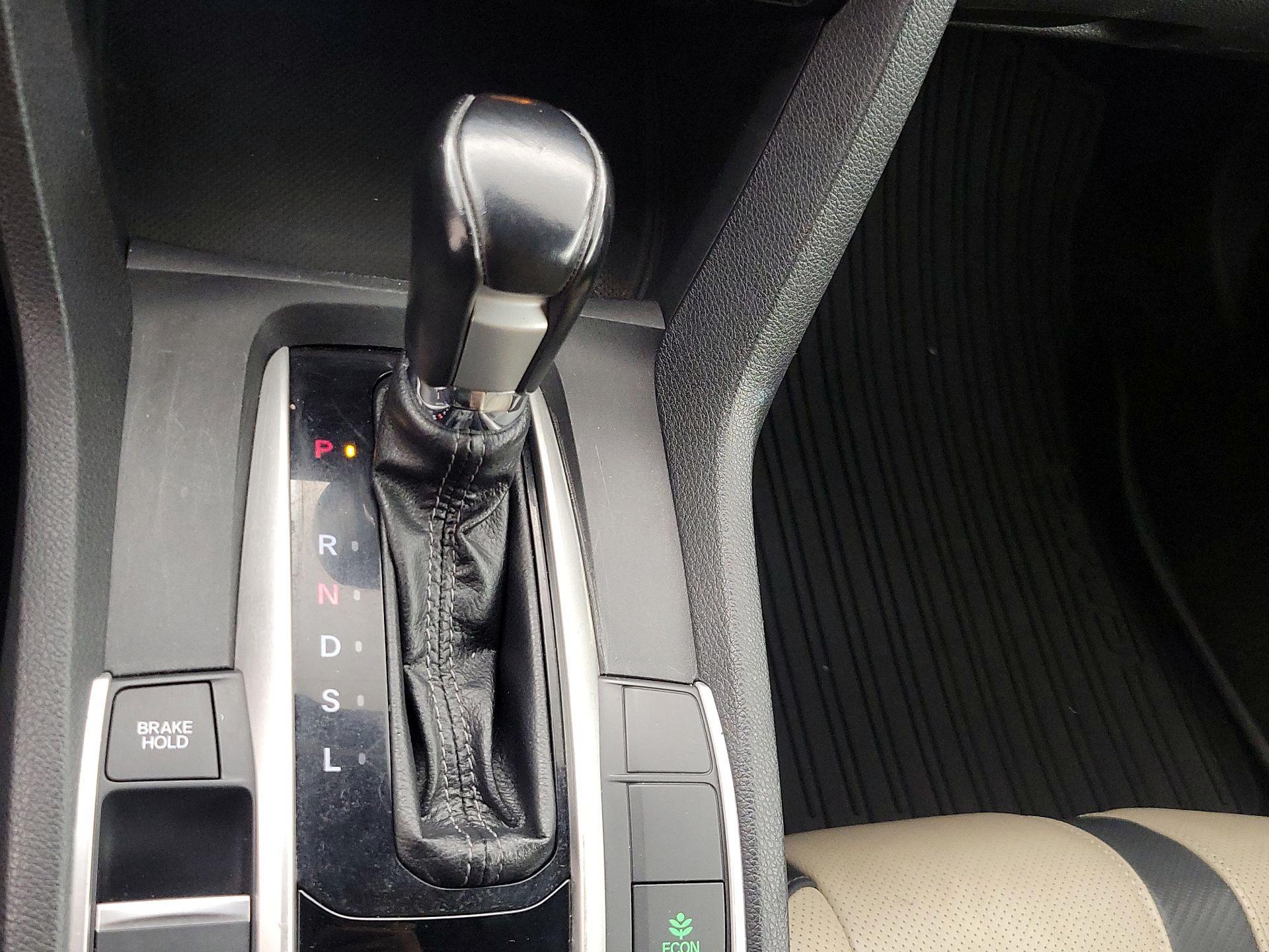 Thumbnail: 2017 Honda Civic - 17