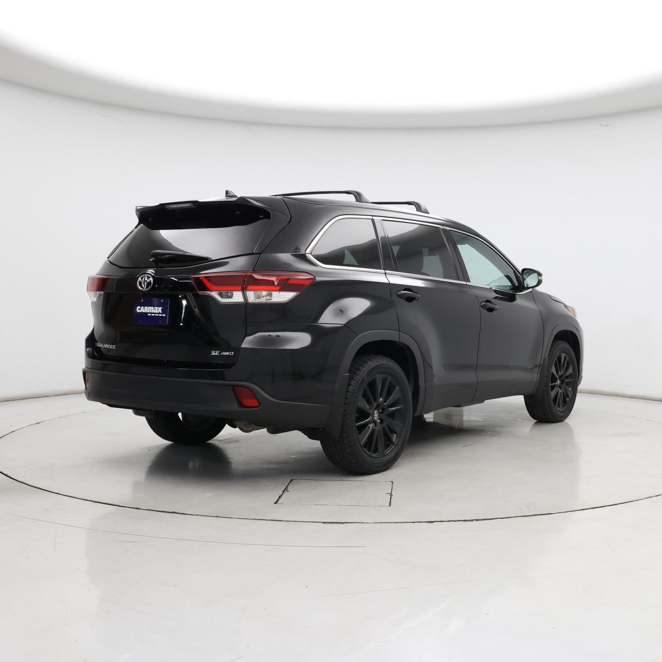 Thumbnail: 2019 Toyota Highlander - 8