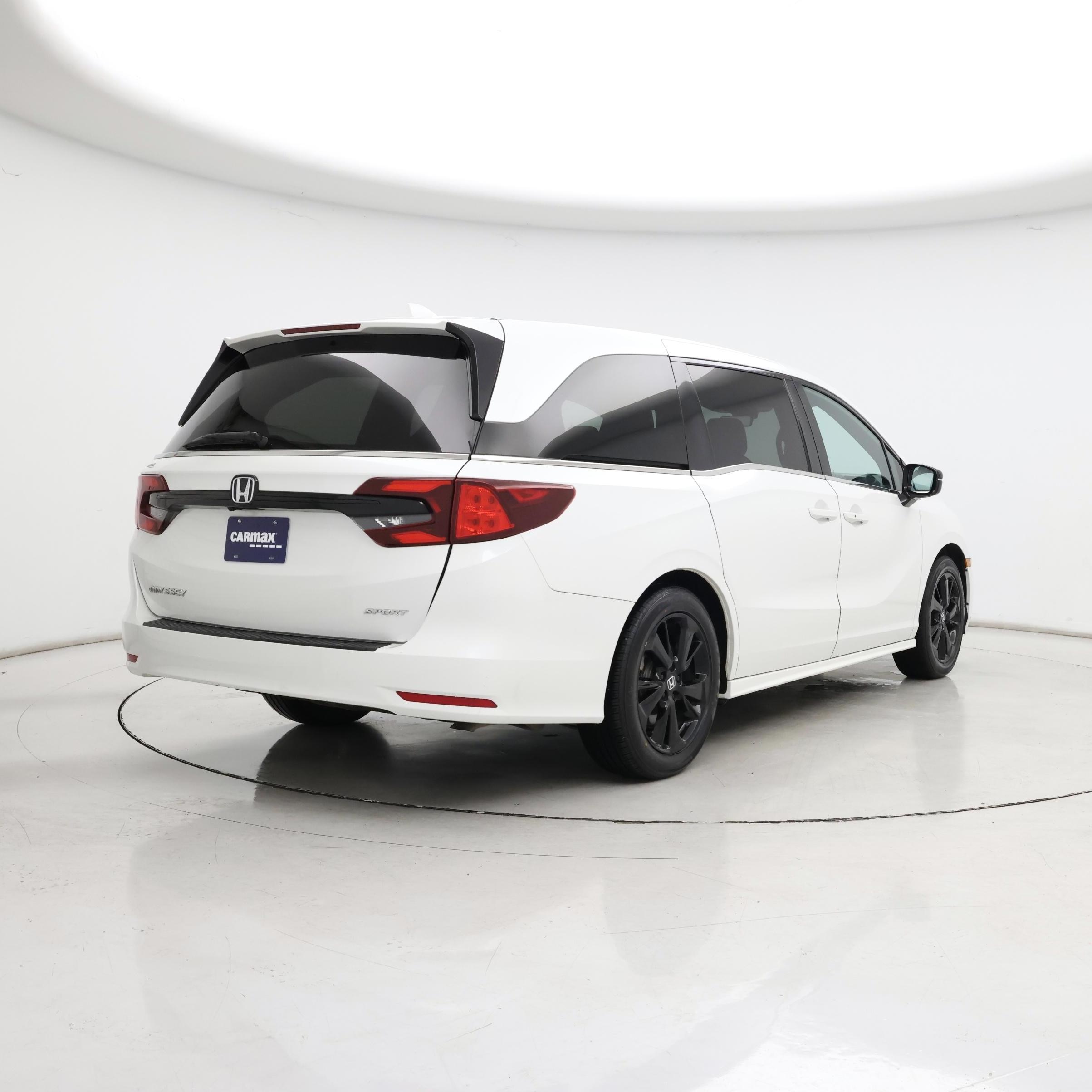 Thumbnail: 2023 Honda Odyssey - 8