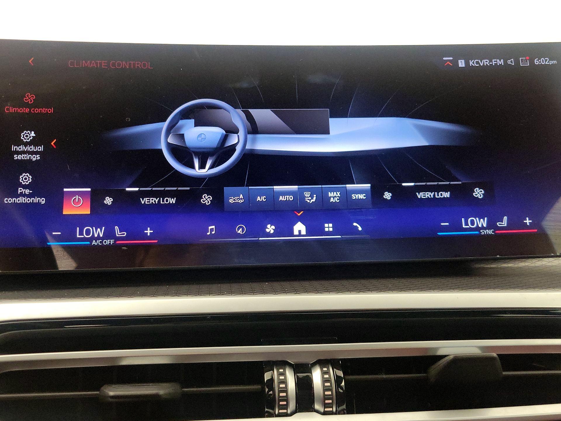 Thumbnail: 2024 BMW i4 - 17