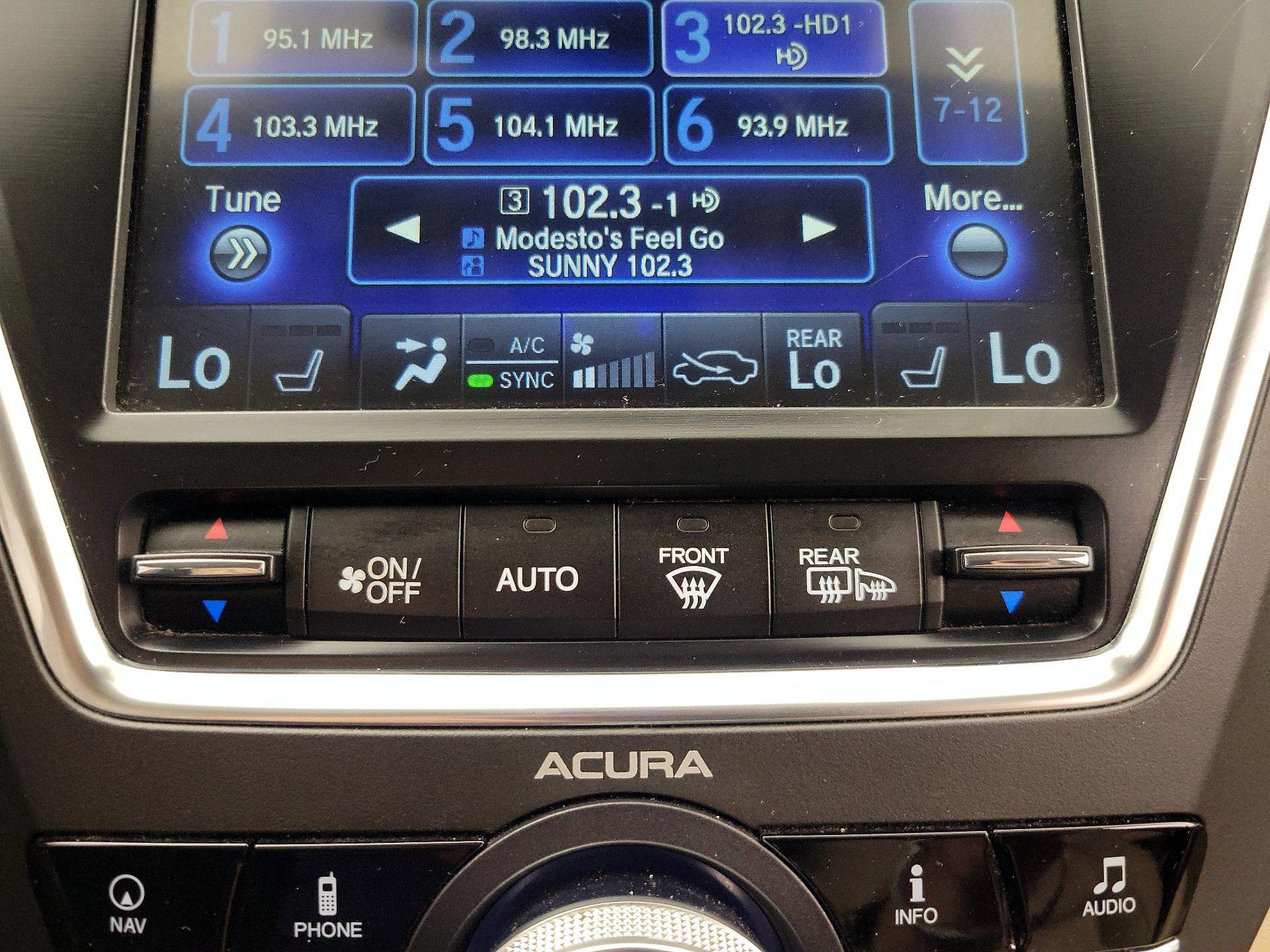 Thumbnail: 2017 Acura MDX - 17