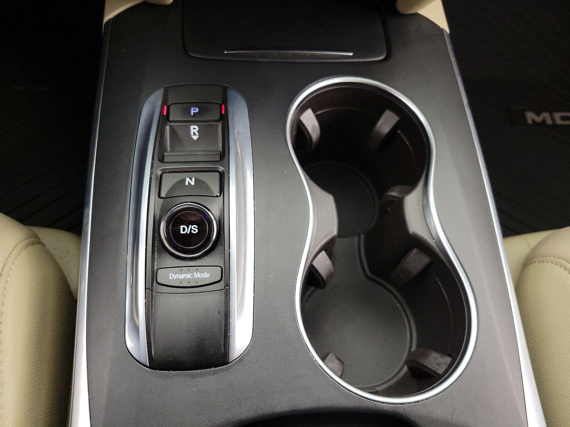 Thumbnail: 2017 Acura MDX - 18