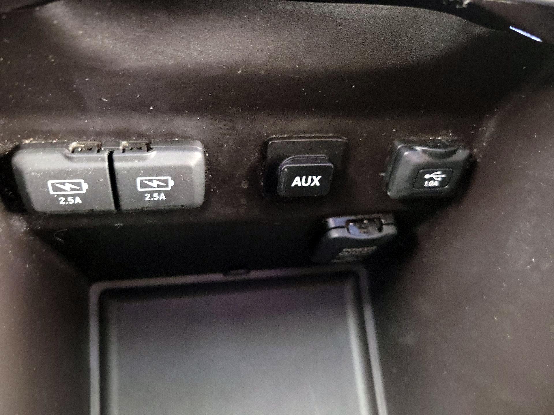 Thumbnail: 2017 Acura MDX - 19