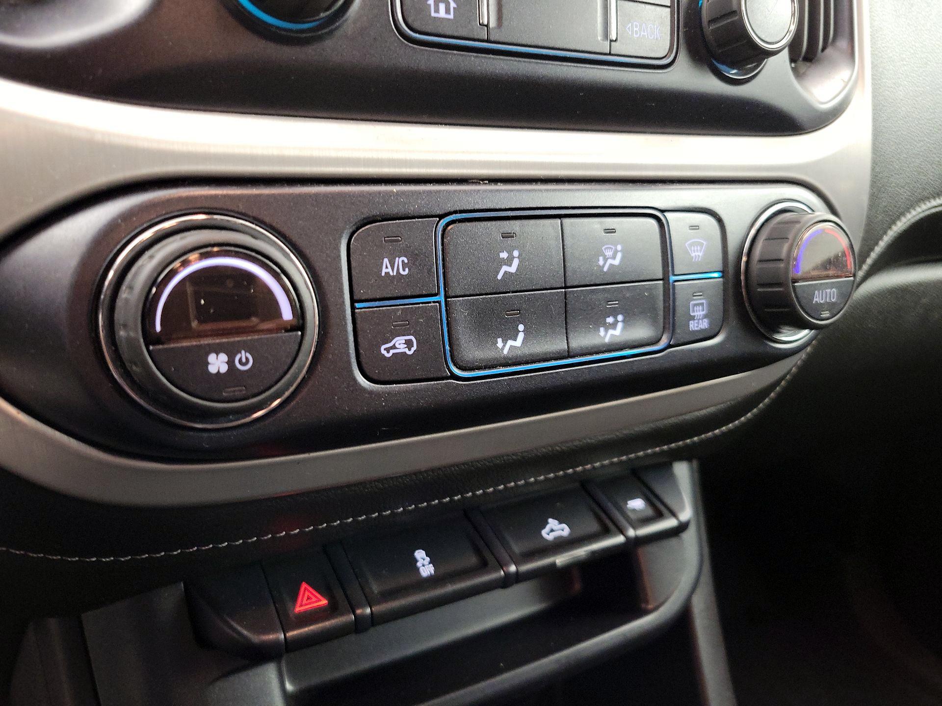Thumbnail: 2019 GMC Canyon - 16