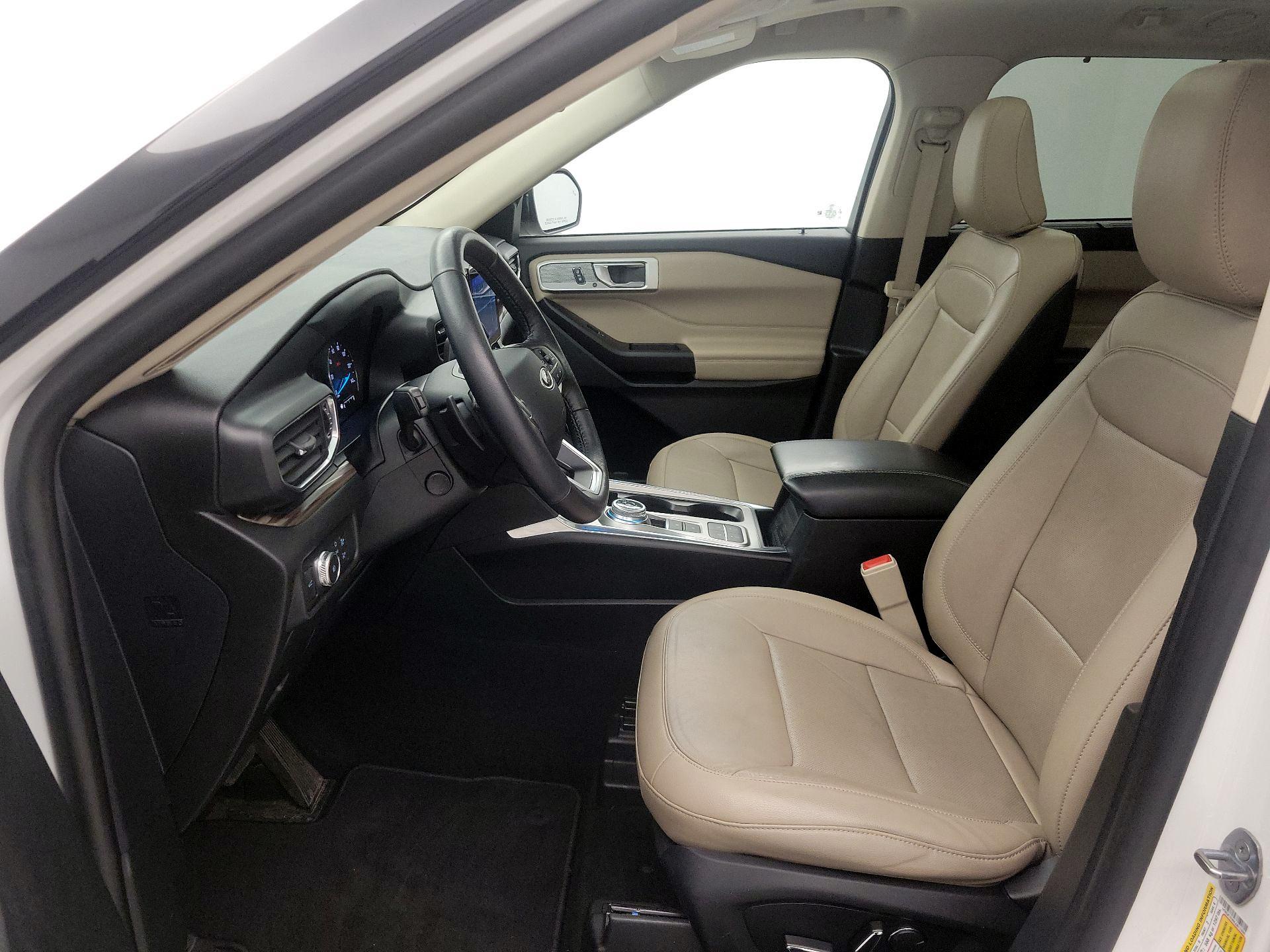 Thumbnail: 2020 Ford Explorer - 11
